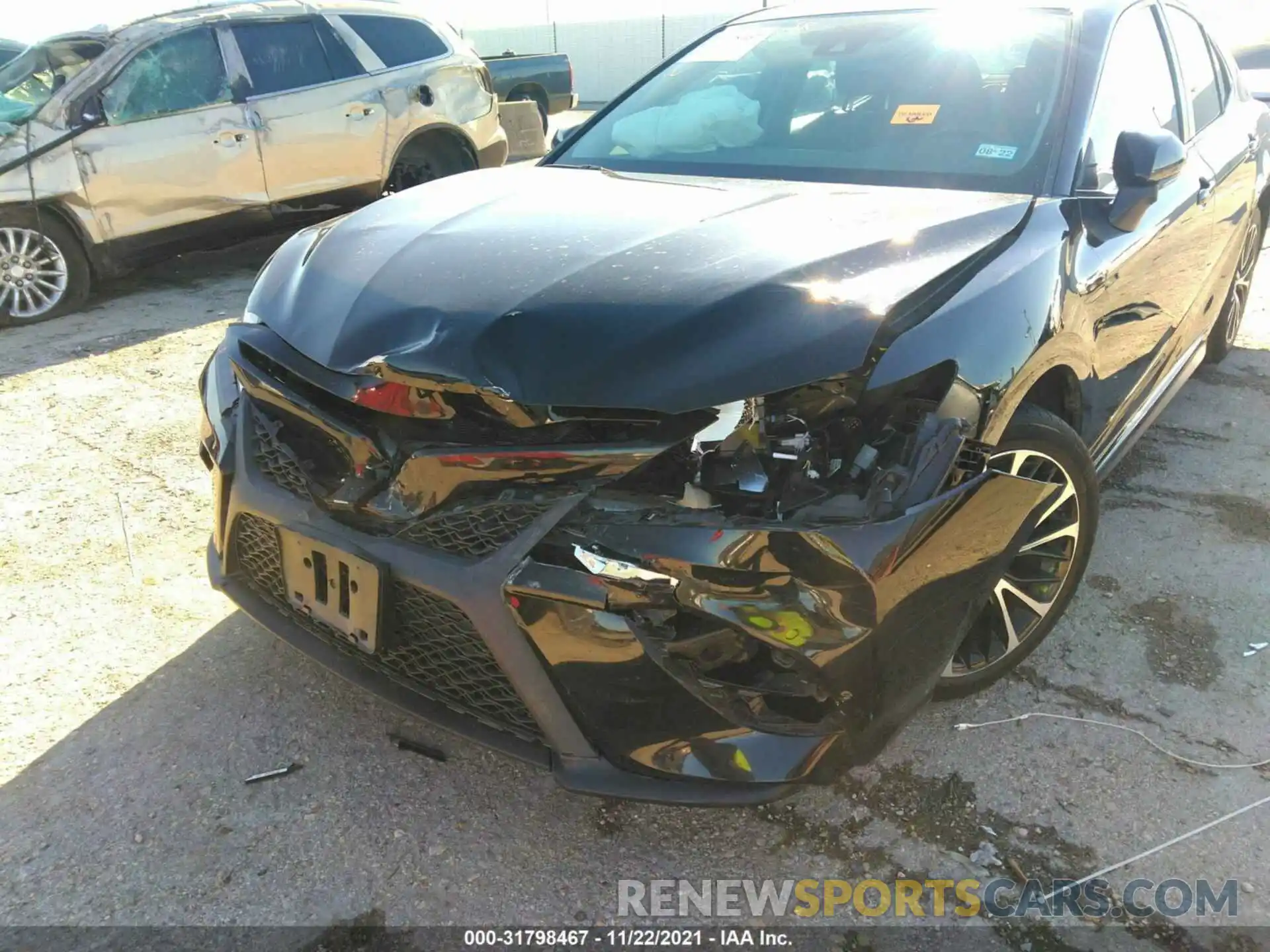 6 Photograph of a damaged car 4T1B11HK1KU275871 TOYOTA CAMRY 2019