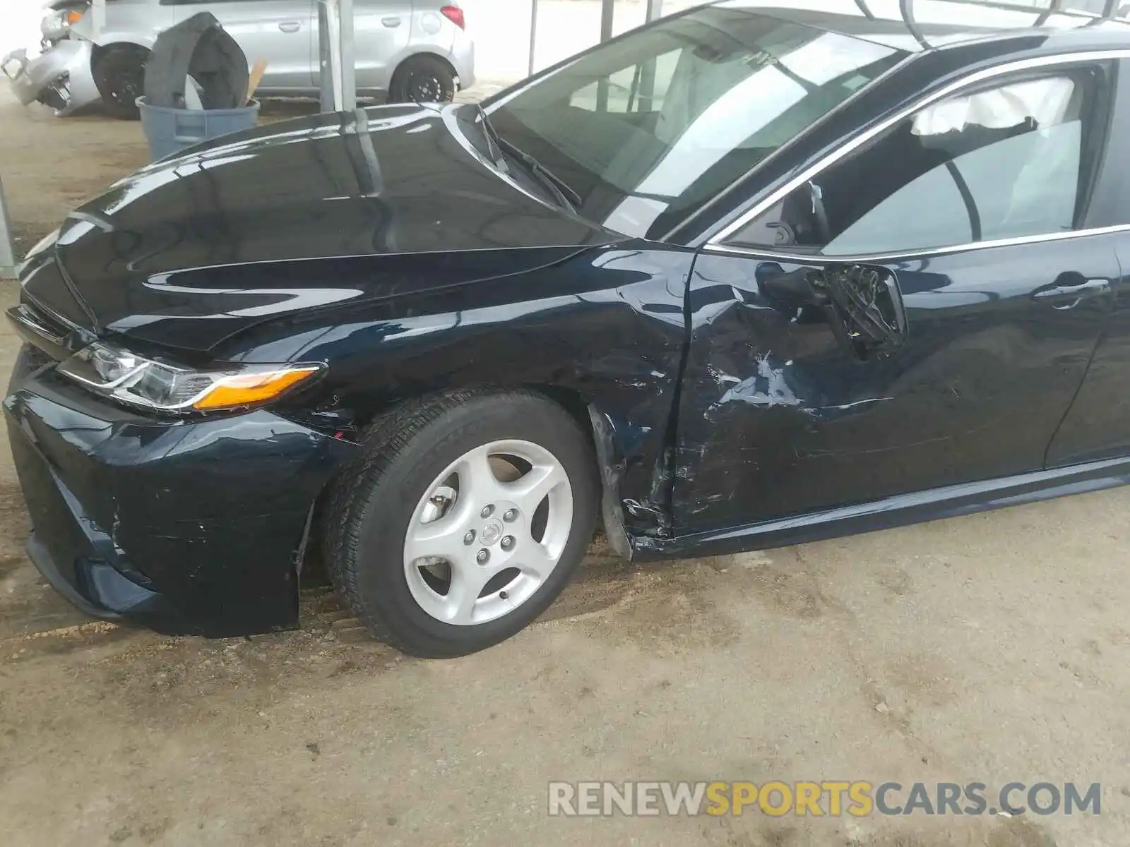 9 Photograph of a damaged car 4T1B11HK1KU276471 TOYOTA CAMRY 2019