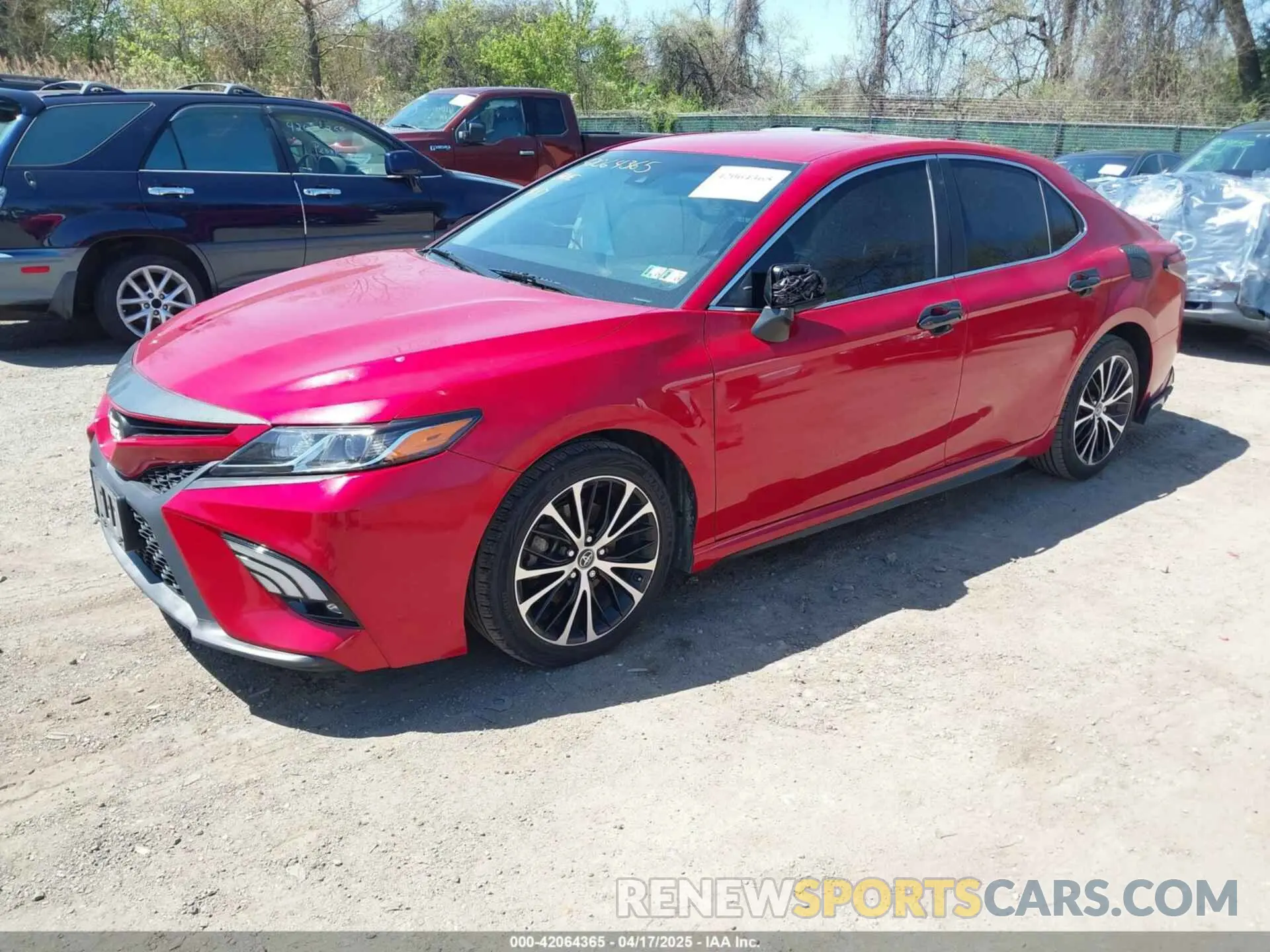 2 Photograph of a damaged car 4T1B11HK1KU276518 TOYOTA CAMRY 2019