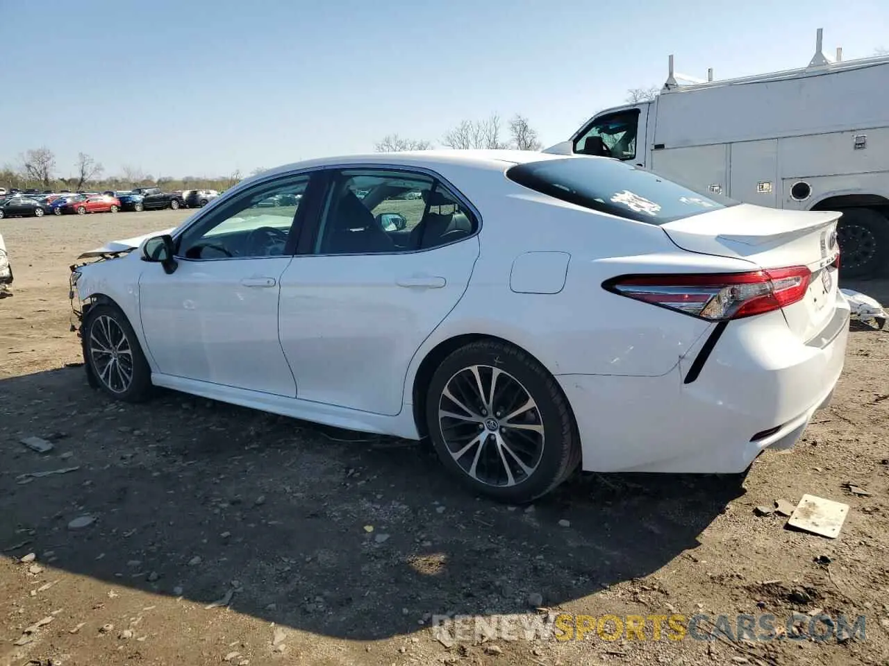 2 Photograph of a damaged car 4T1B11HK1KU276924 TOYOTA CAMRY 2019