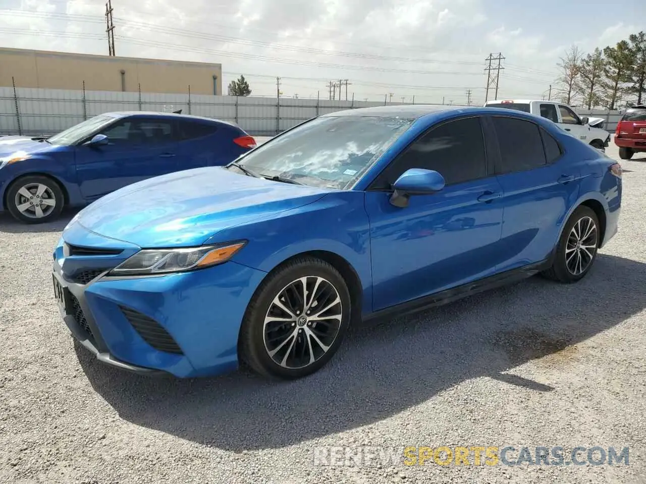 1 Photograph of a damaged car 4T1B11HK1KU276955 TOYOTA CAMRY 2019