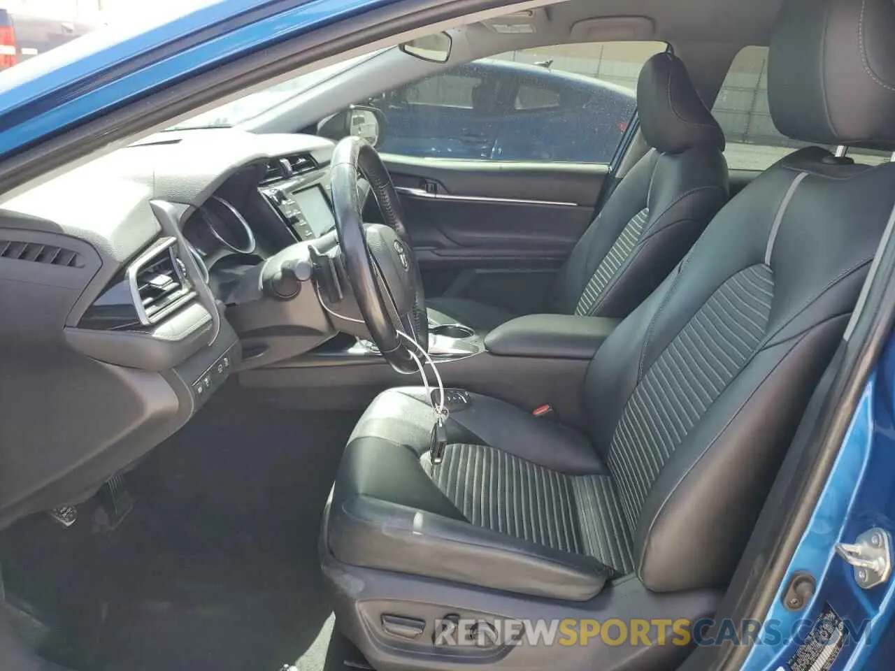 7 Photograph of a damaged car 4T1B11HK1KU276955 TOYOTA CAMRY 2019