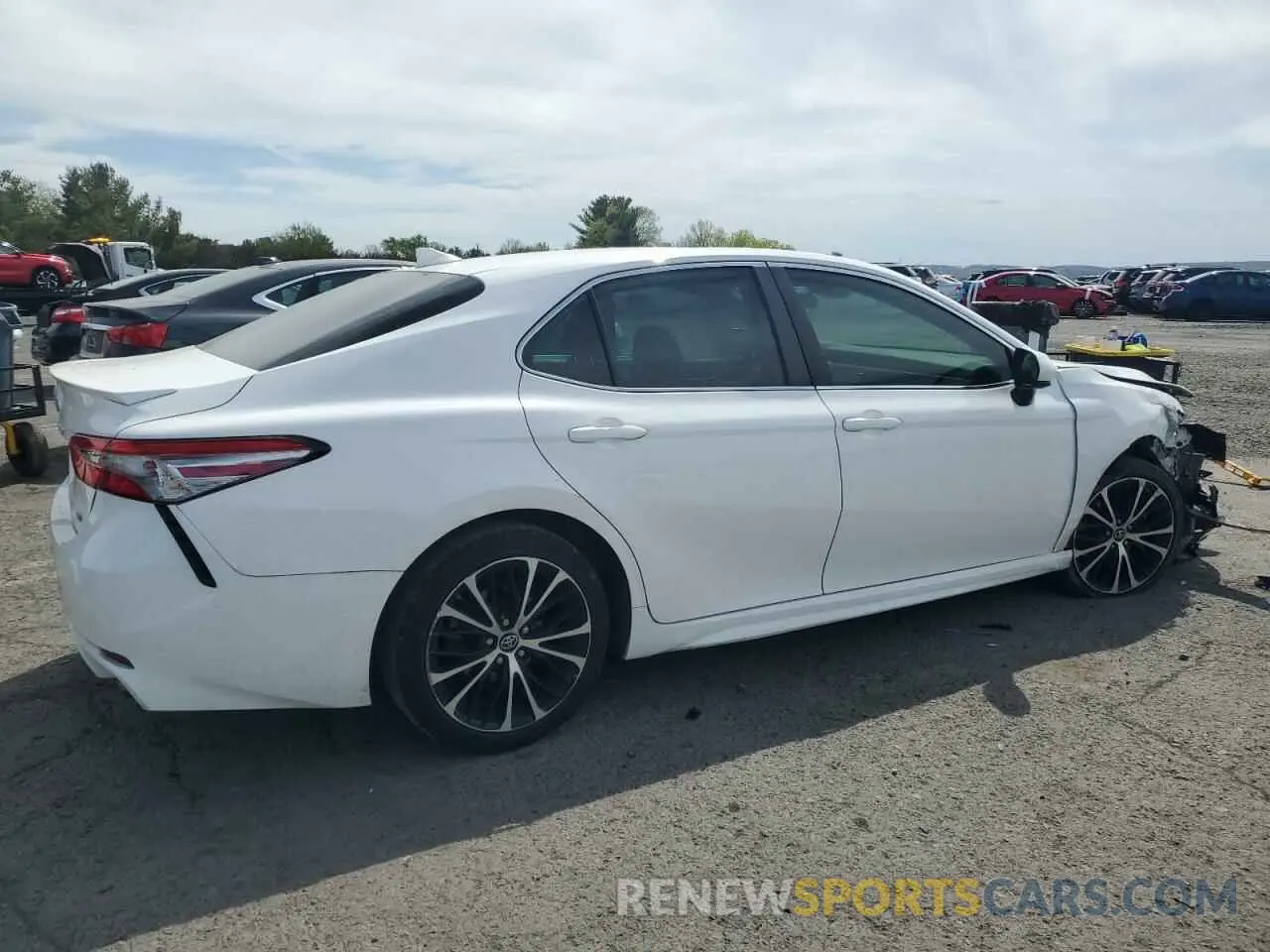 3 Photograph of a damaged car 4T1B11HK1KU277863 TOYOTA CAMRY 2019