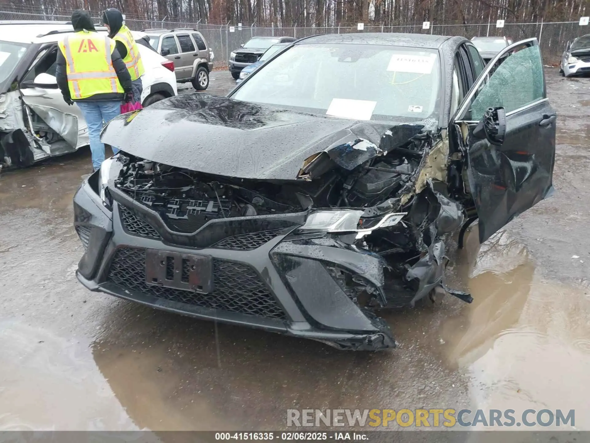 6 Photograph of a damaged car 4T1B11HK1KU278947 TOYOTA CAMRY 2019