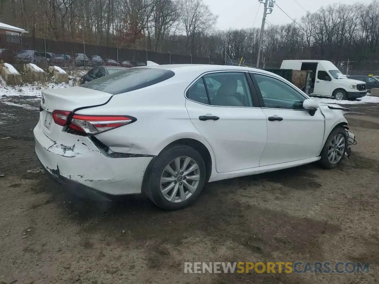 3 Photograph of a damaged car 4T1B11HK1KU284618 TOYOTA CAMRY 2019