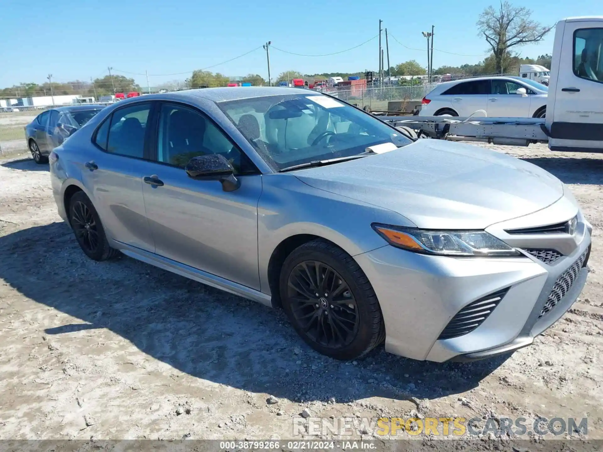 1 Photograph of a damaged car 4T1B11HK1KU286742 TOYOTA CAMRY 2019