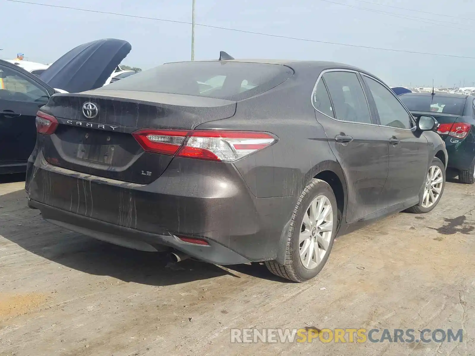 4 Photograph of a damaged car 4T1B11HK1KU287194 TOYOTA CAMRY 2019