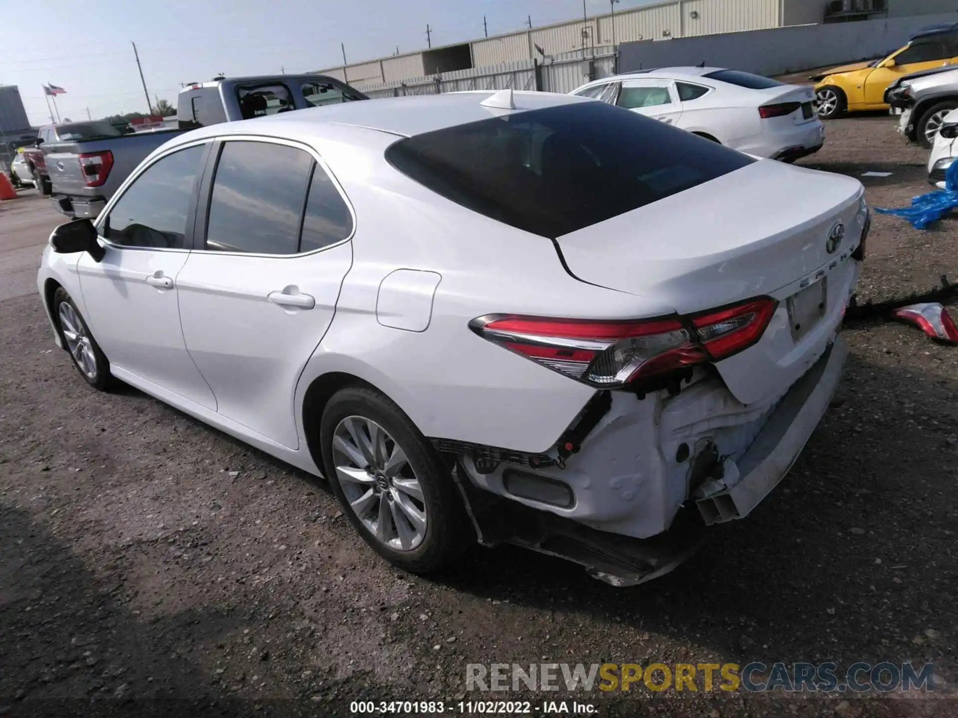 3 Photograph of a damaged car 4T1B11HK1KU288135 TOYOTA CAMRY 2019