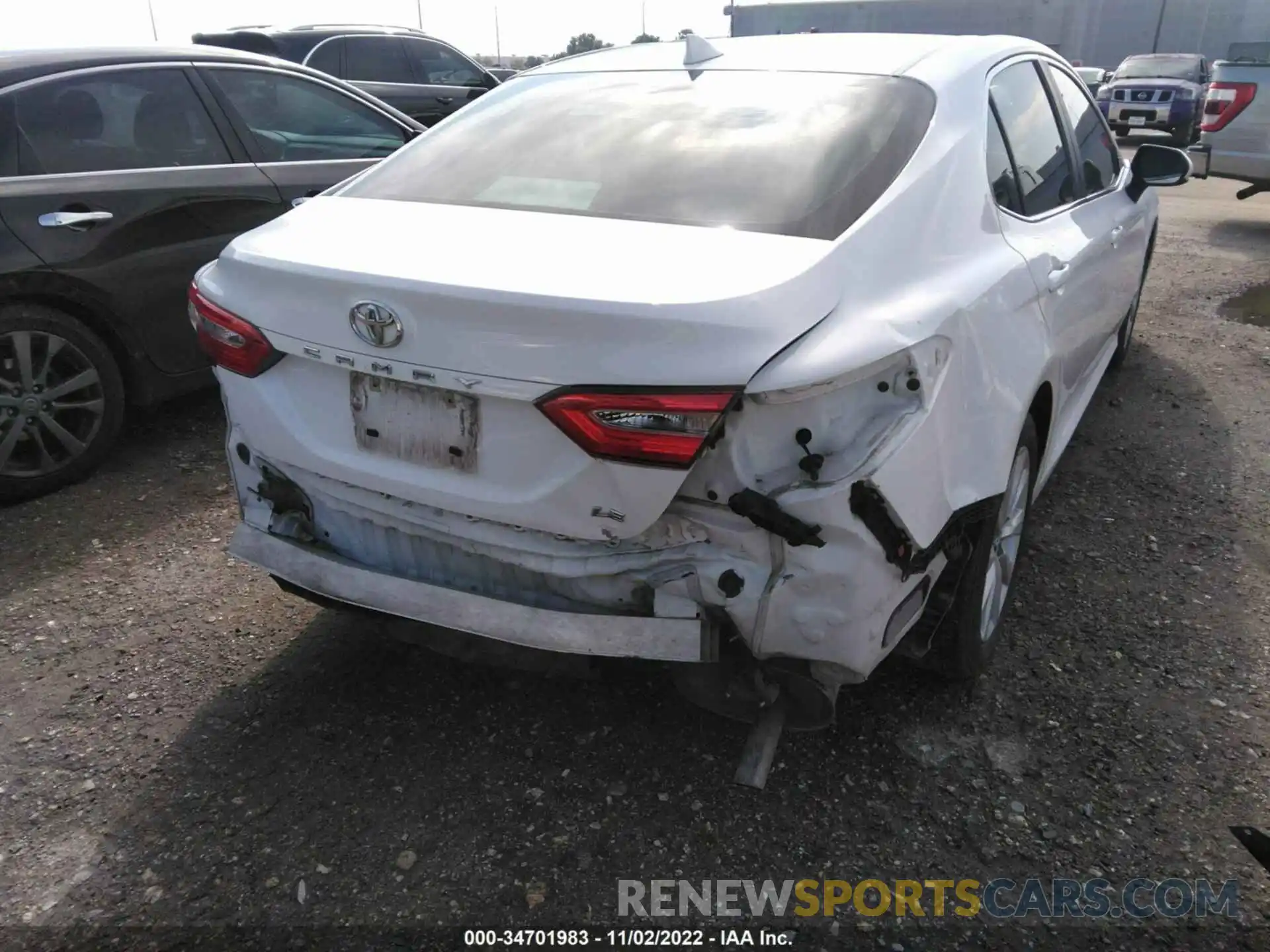 6 Photograph of a damaged car 4T1B11HK1KU288135 TOYOTA CAMRY 2019