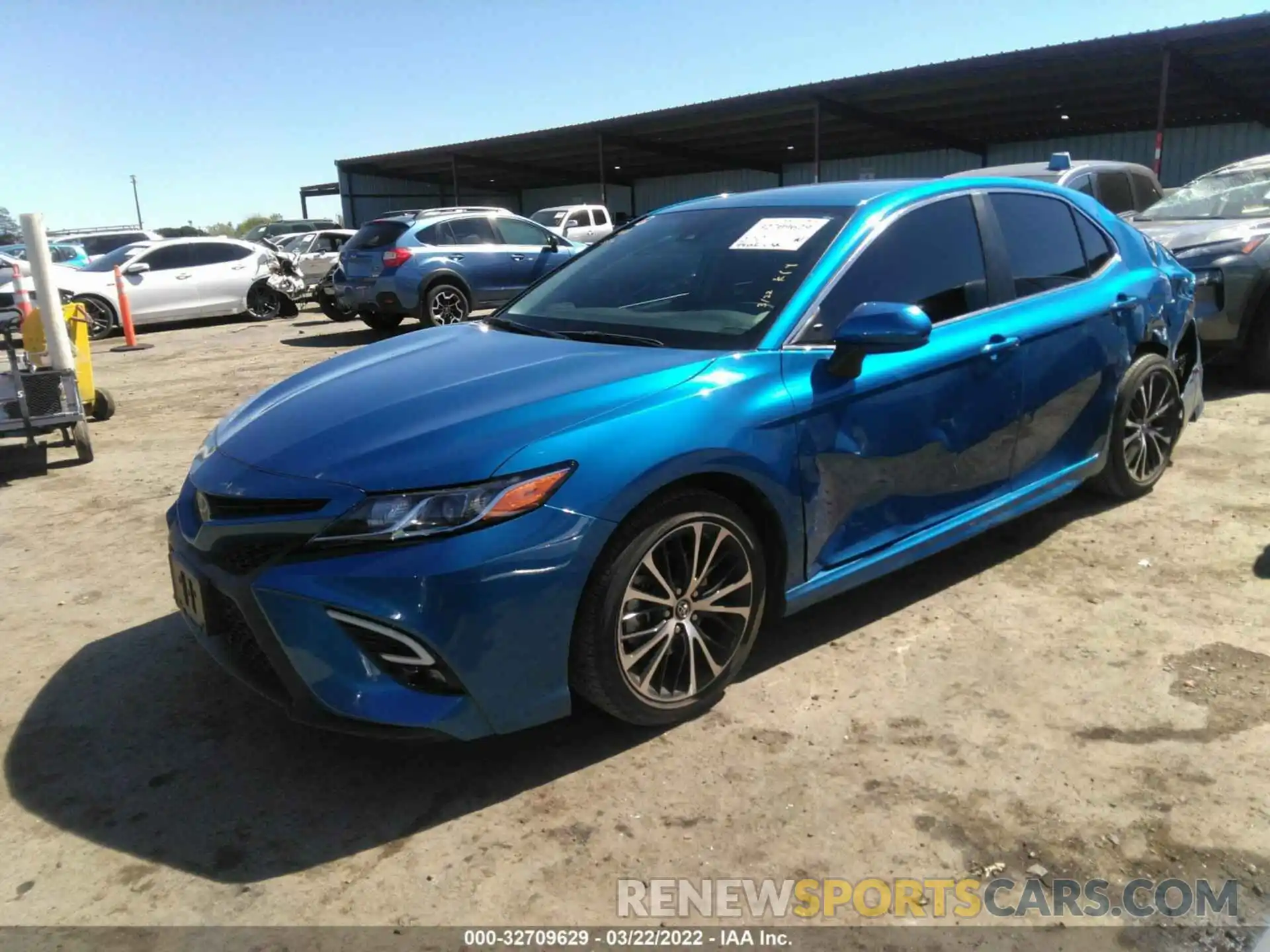 2 Photograph of a damaged car 4T1B11HK1KU289401 TOYOTA CAMRY 2019