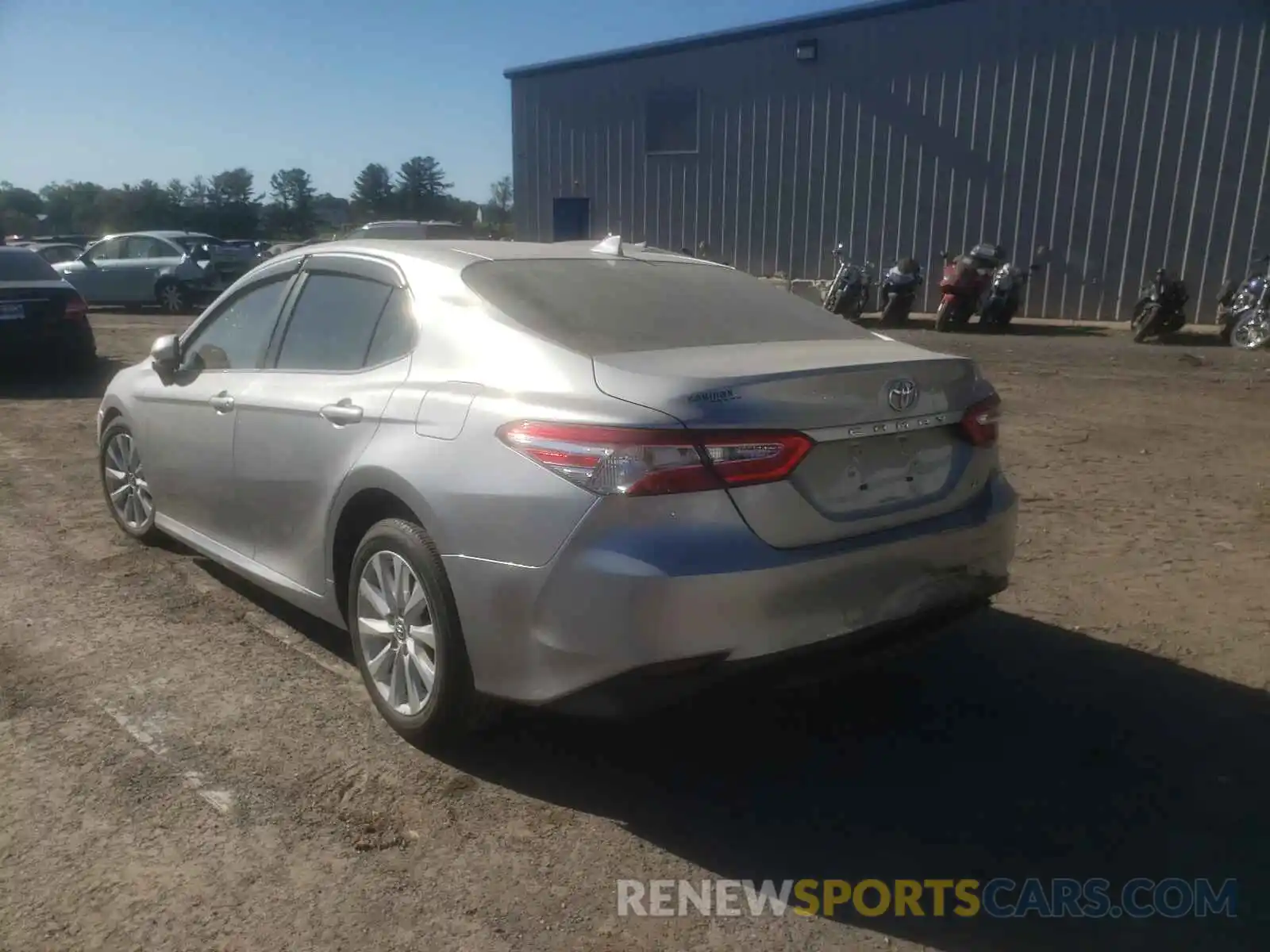 3 Photograph of a damaged car 4T1B11HK1KU679060 TOYOTA CAMRY 2019