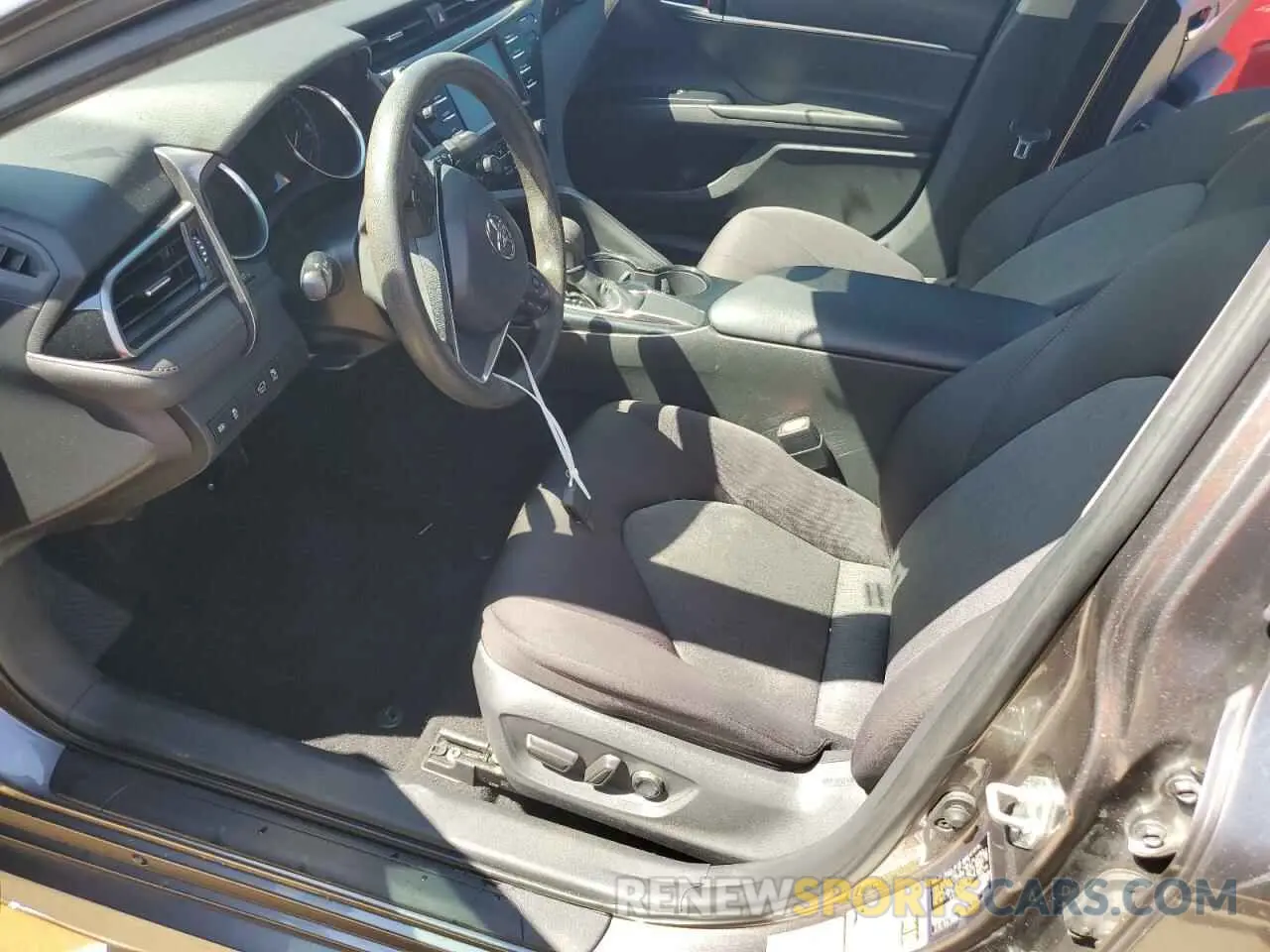 7 Photograph of a damaged car 4T1B11HK1KU679947 TOYOTA CAMRY 2019