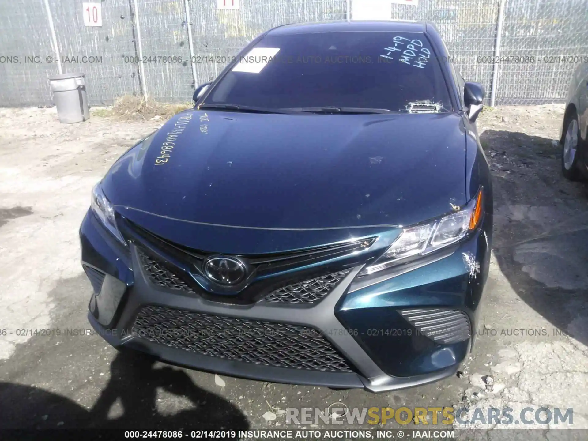 6 Photograph of a damaged car 4T1B11HK1KU686431 TOYOTA CAMRY 2019