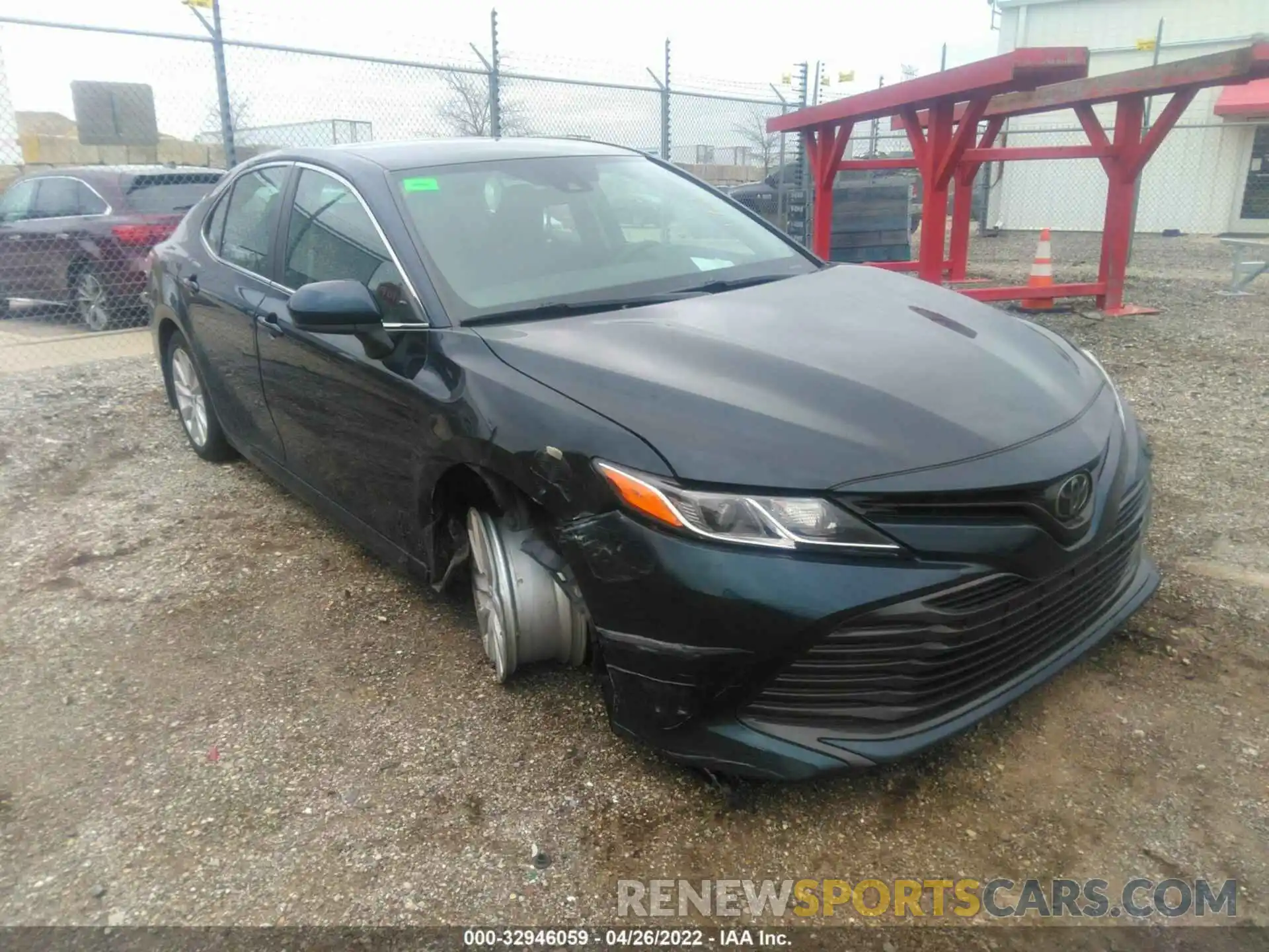 1 Photograph of a damaged car 4T1B11HK1KU687692 TOYOTA CAMRY 2019