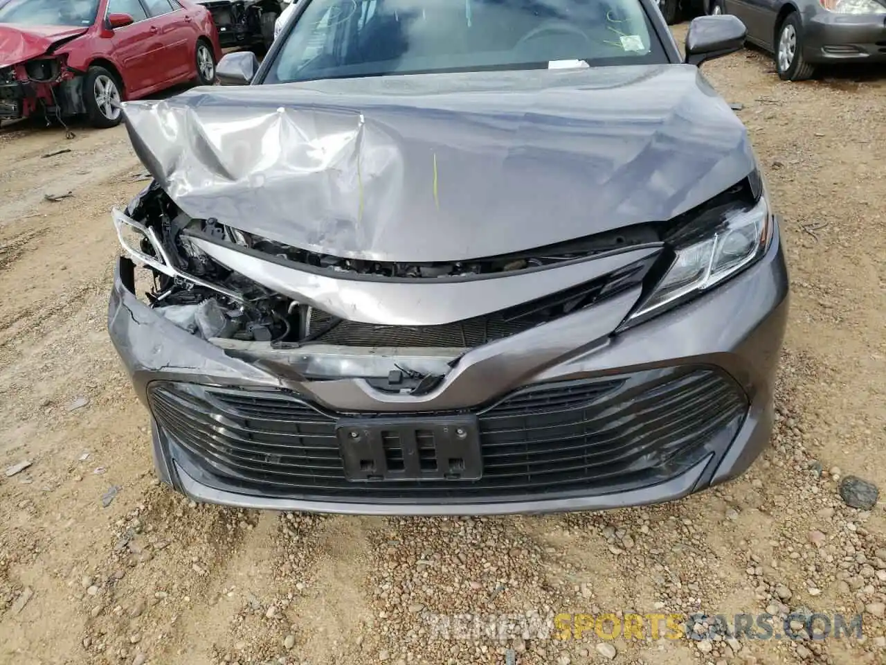 9 Photograph of a damaged car 4T1B11HK1KU688311 TOYOTA CAMRY 2019