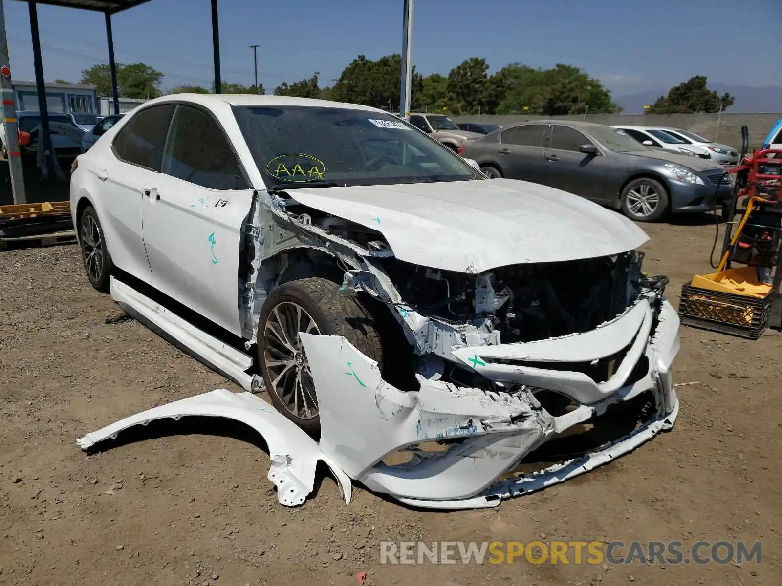 1 Photograph of a damaged car 4T1B11HK1KU688566 TOYOTA CAMRY 2019