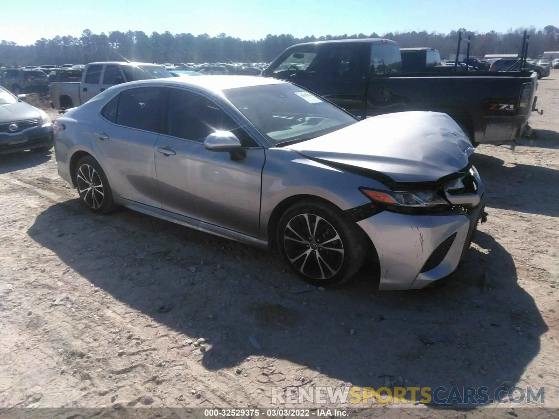 1 Photograph of a damaged car 4T1B11HK1KU689152 TOYOTA CAMRY 2019