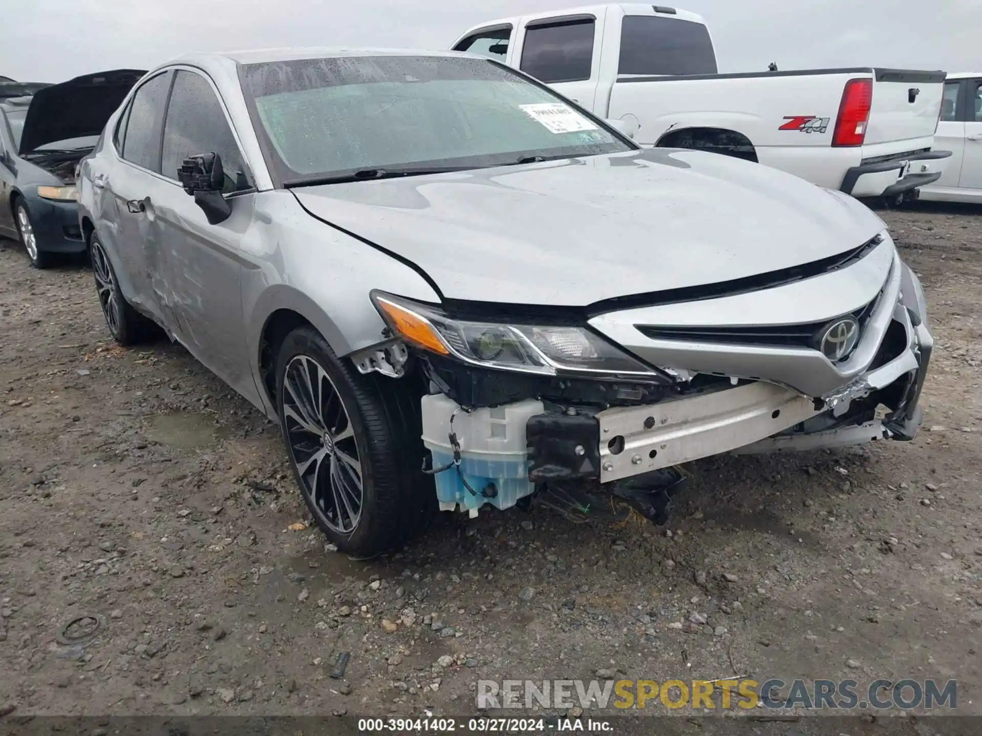 6 Photograph of a damaged car 4T1B11HK1KU691287 TOYOTA CAMRY 2019