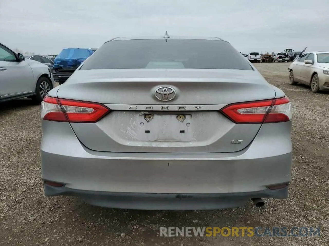 6 Photograph of a damaged car 4T1B11HK1KU692911 TOYOTA CAMRY 2019