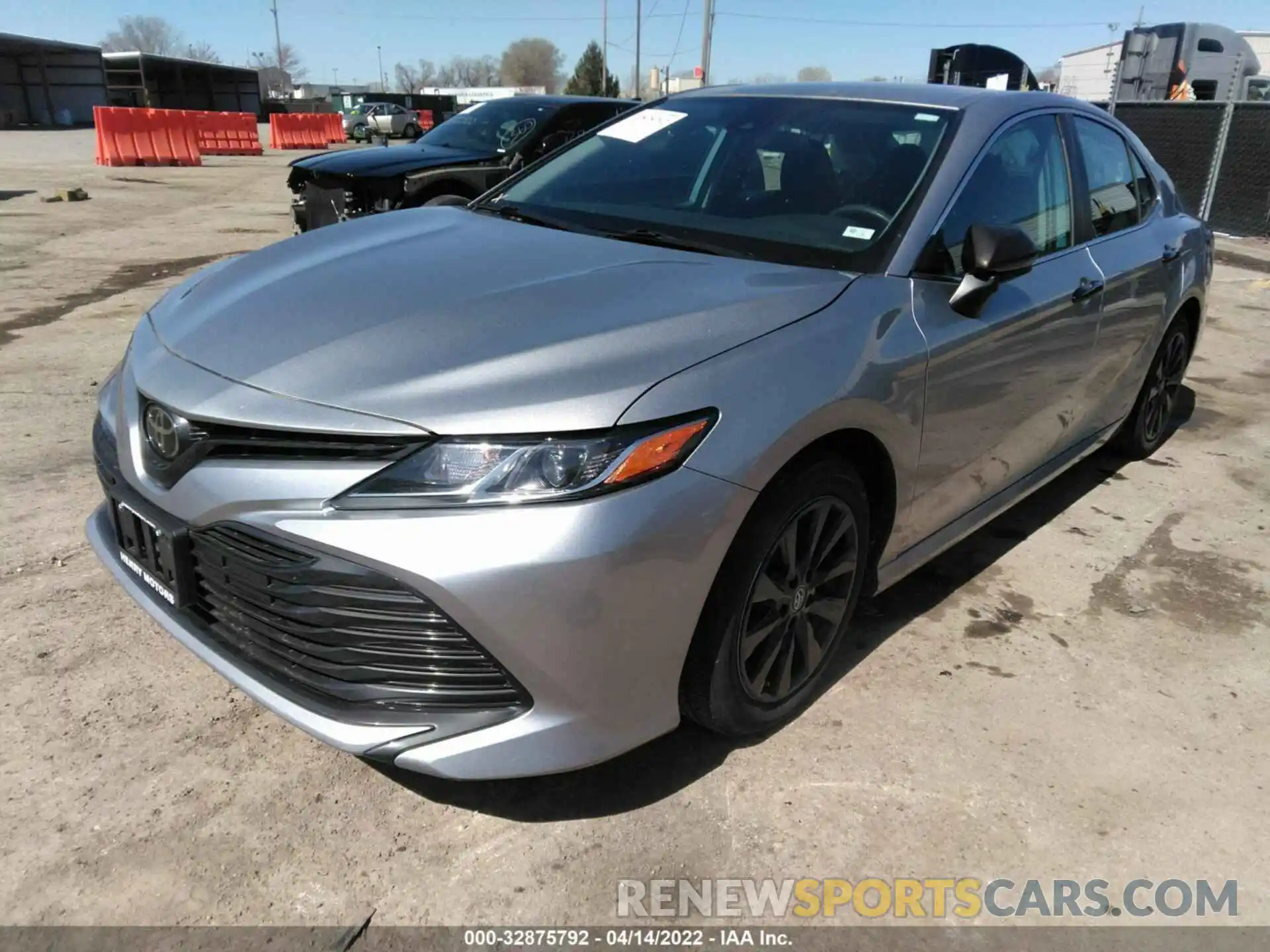 2 Photograph of a damaged car 4T1B11HK1KU694528 TOYOTA CAMRY 2019