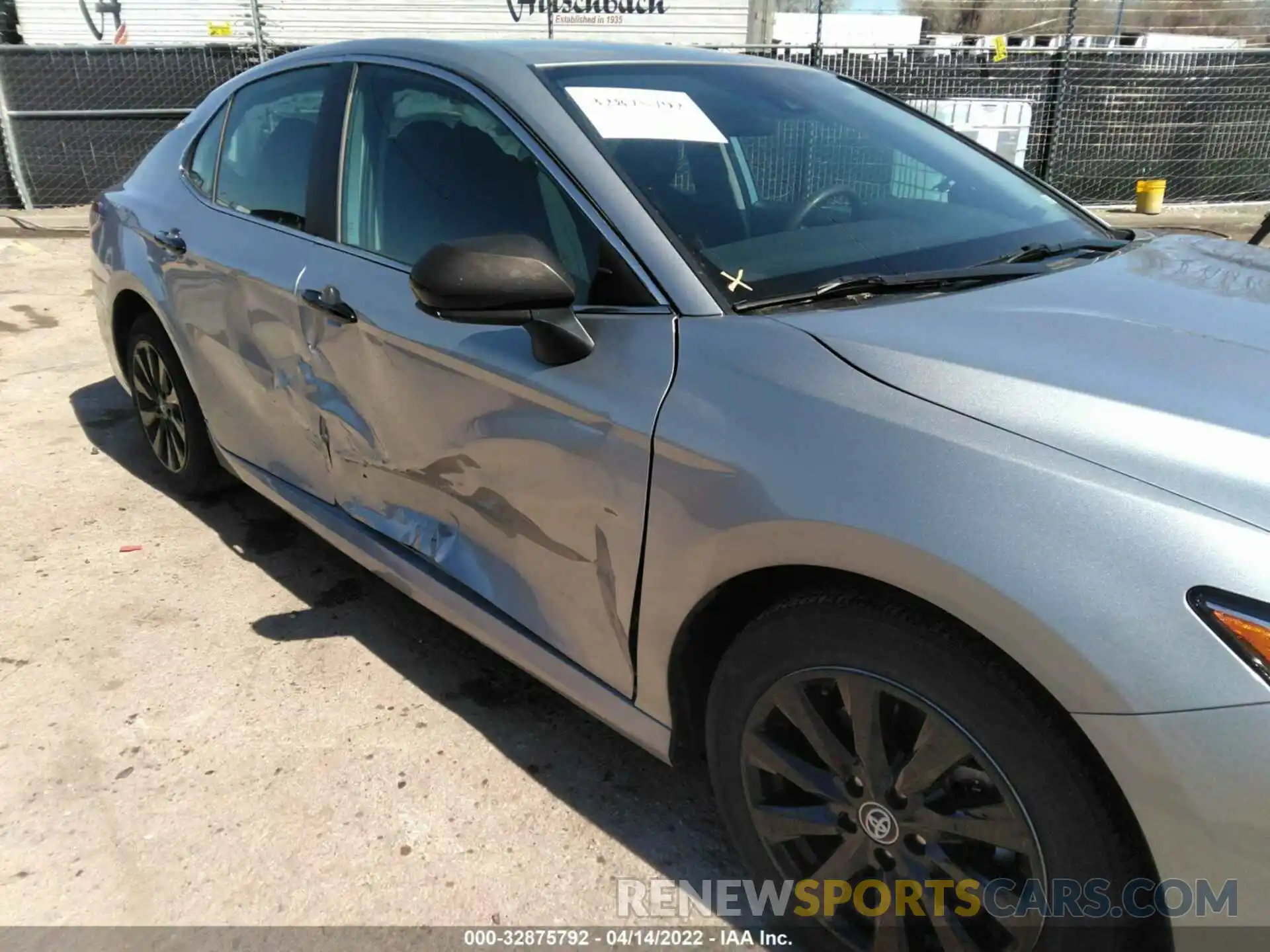 6 Photograph of a damaged car 4T1B11HK1KU694528 TOYOTA CAMRY 2019