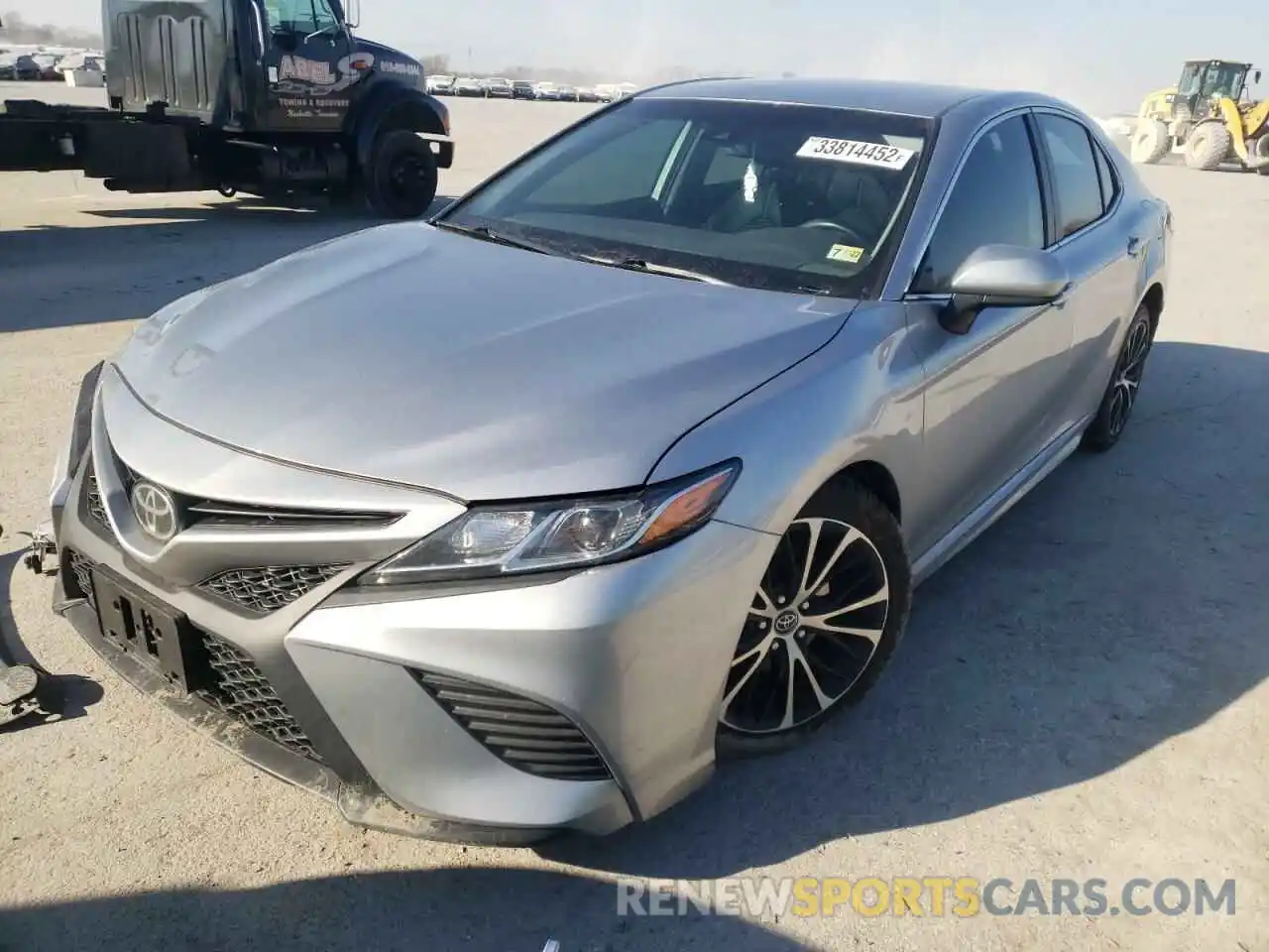 2 Photograph of a damaged car 4T1B11HK1KU699924 TOYOTA CAMRY 2019