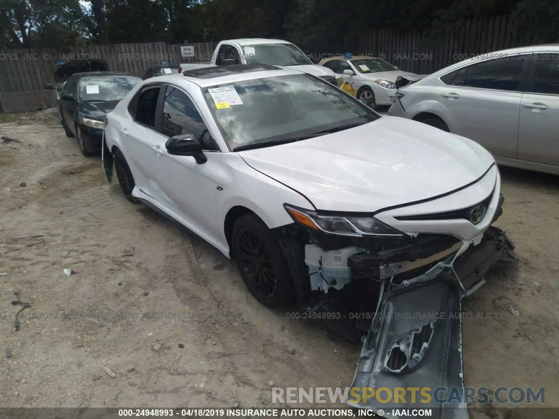 1 Photograph of a damaged car 4T1B11HK1KU700781 TOYOTA CAMRY 2019