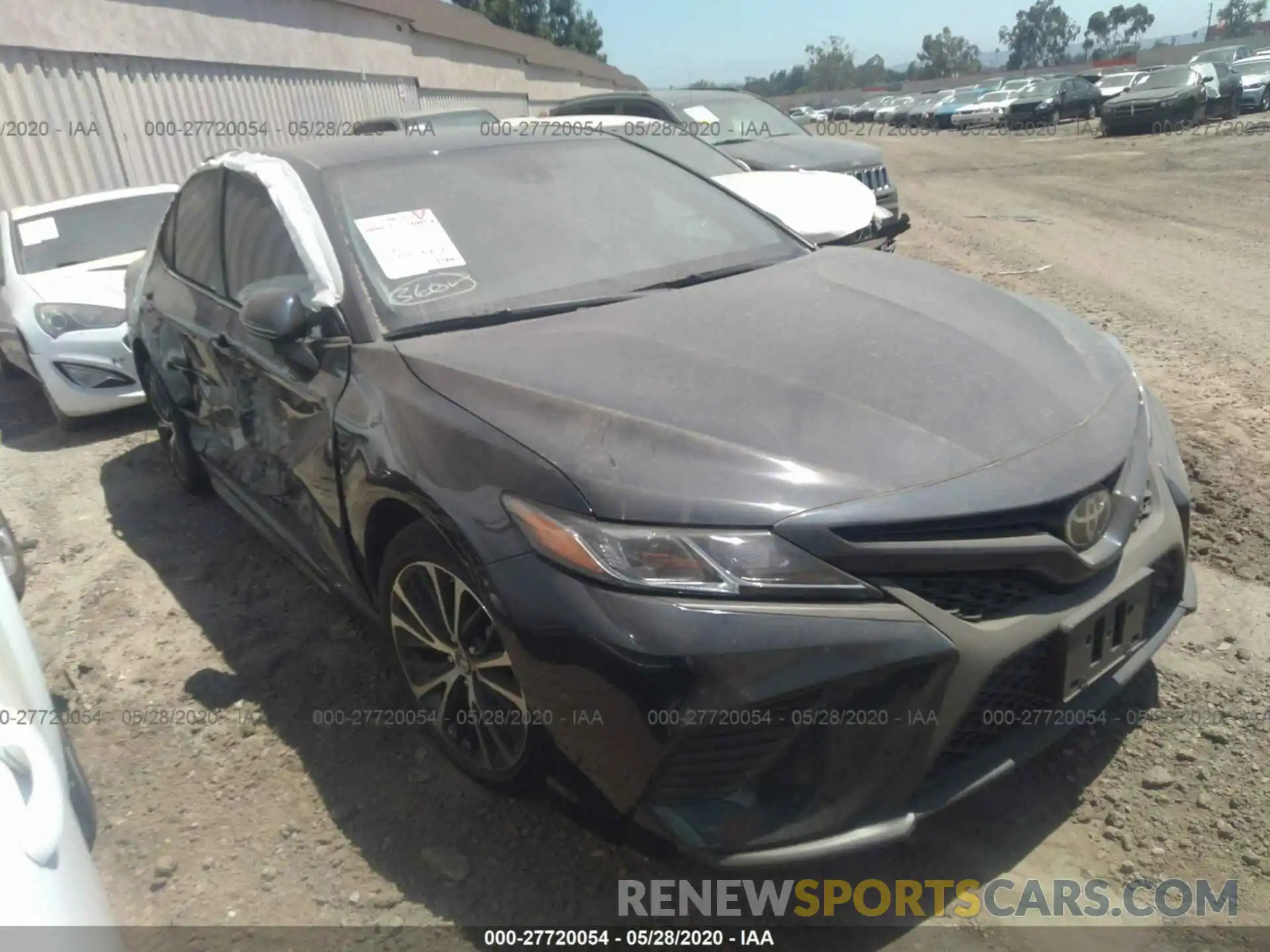 1 Photograph of a damaged car 4T1B11HK1KU701428 TOYOTA CAMRY 2019