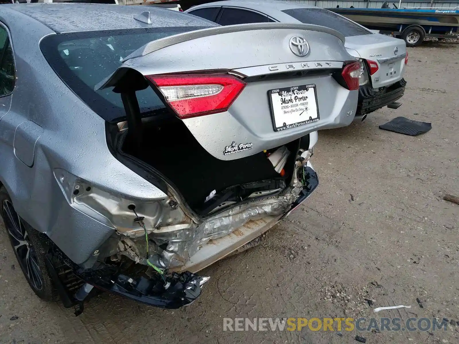 9 Photograph of a damaged car 4T1B11HK1KU701607 TOYOTA CAMRY 2019