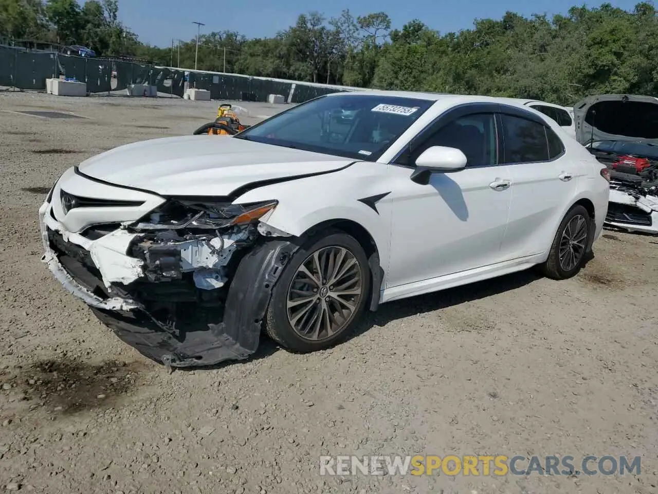 1 Photograph of a damaged car 4T1B11HK1KU705141 TOYOTA CAMRY 2019