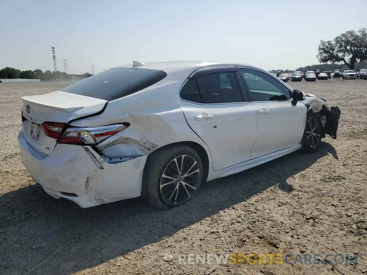 3 Photograph of a damaged car 4T1B11HK1KU705141 TOYOTA CAMRY 2019