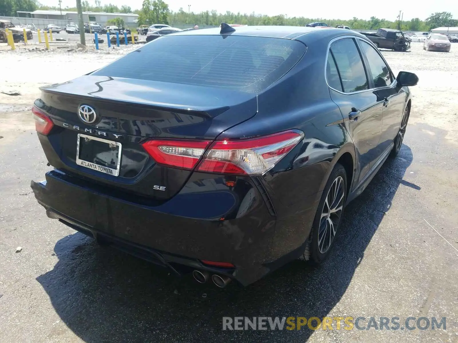 4 Photograph of a damaged car 4T1B11HK1KU705804 TOYOTA CAMRY 2019