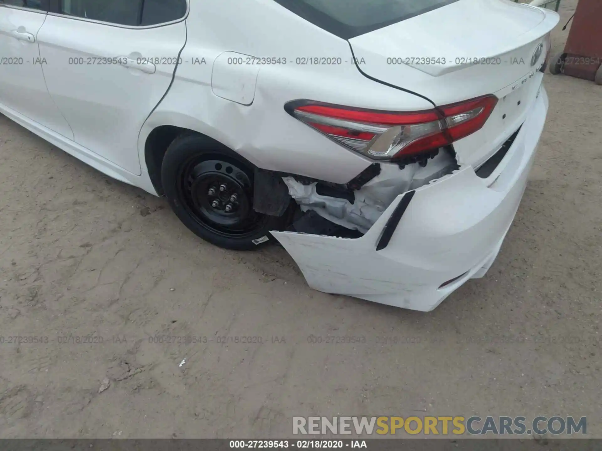 6 Photograph of a damaged car 4T1B11HK1KU709612 TOYOTA CAMRY 2019