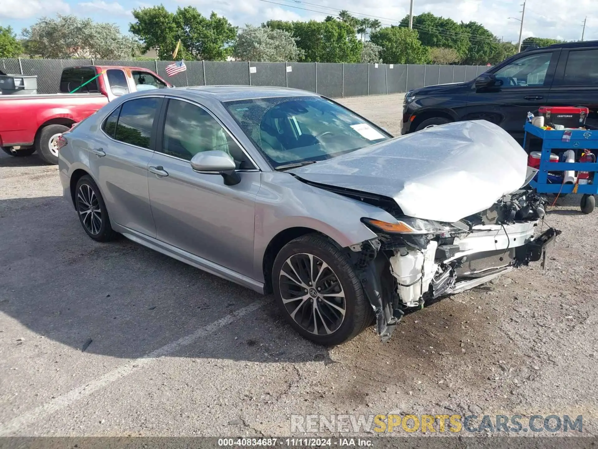 1 Photograph of a damaged car 4T1B11HK1KU713160 TOYOTA CAMRY 2019