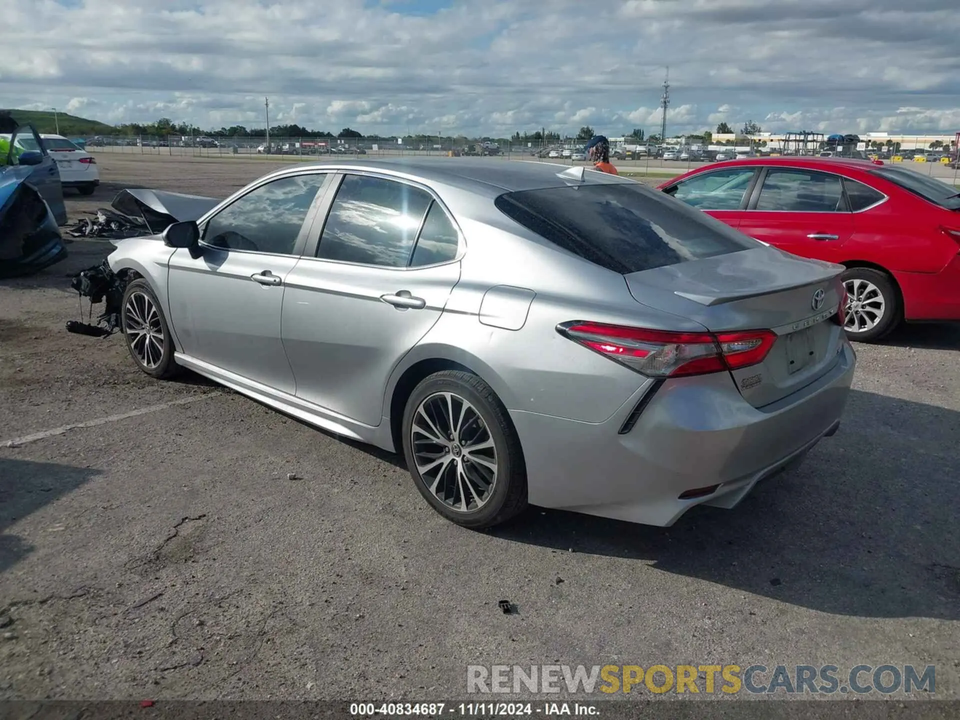 3 Photograph of a damaged car 4T1B11HK1KU713160 TOYOTA CAMRY 2019