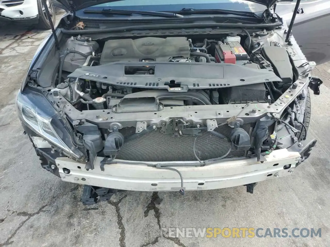 11 Photograph of a damaged car 4T1B11HK1KU714857 TOYOTA CAMRY 2019