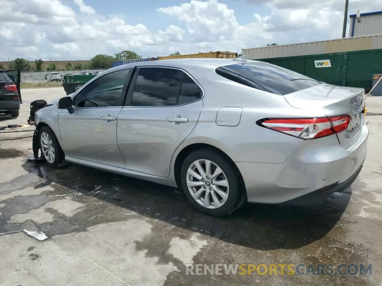 2 Photograph of a damaged car 4T1B11HK1KU718150 TOYOTA CAMRY 2019