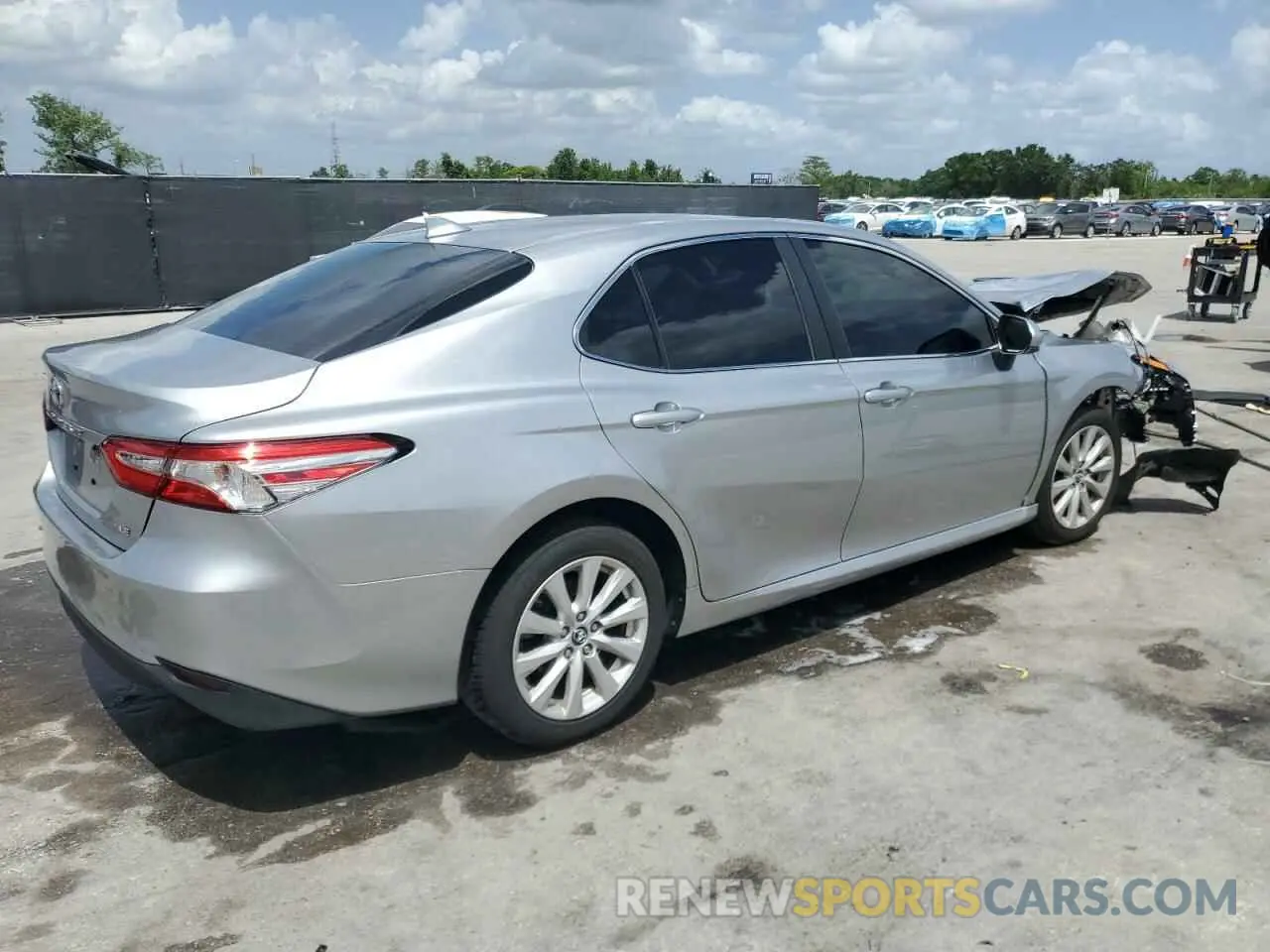 3 Photograph of a damaged car 4T1B11HK1KU718150 TOYOTA CAMRY 2019