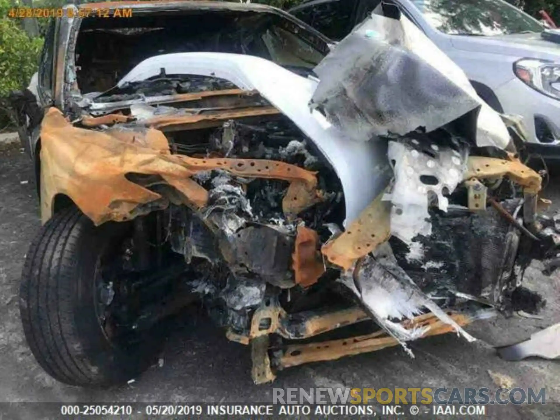 10 Photograph of a damaged car 4T1B11HK1KU718827 TOYOTA CAMRY 2019