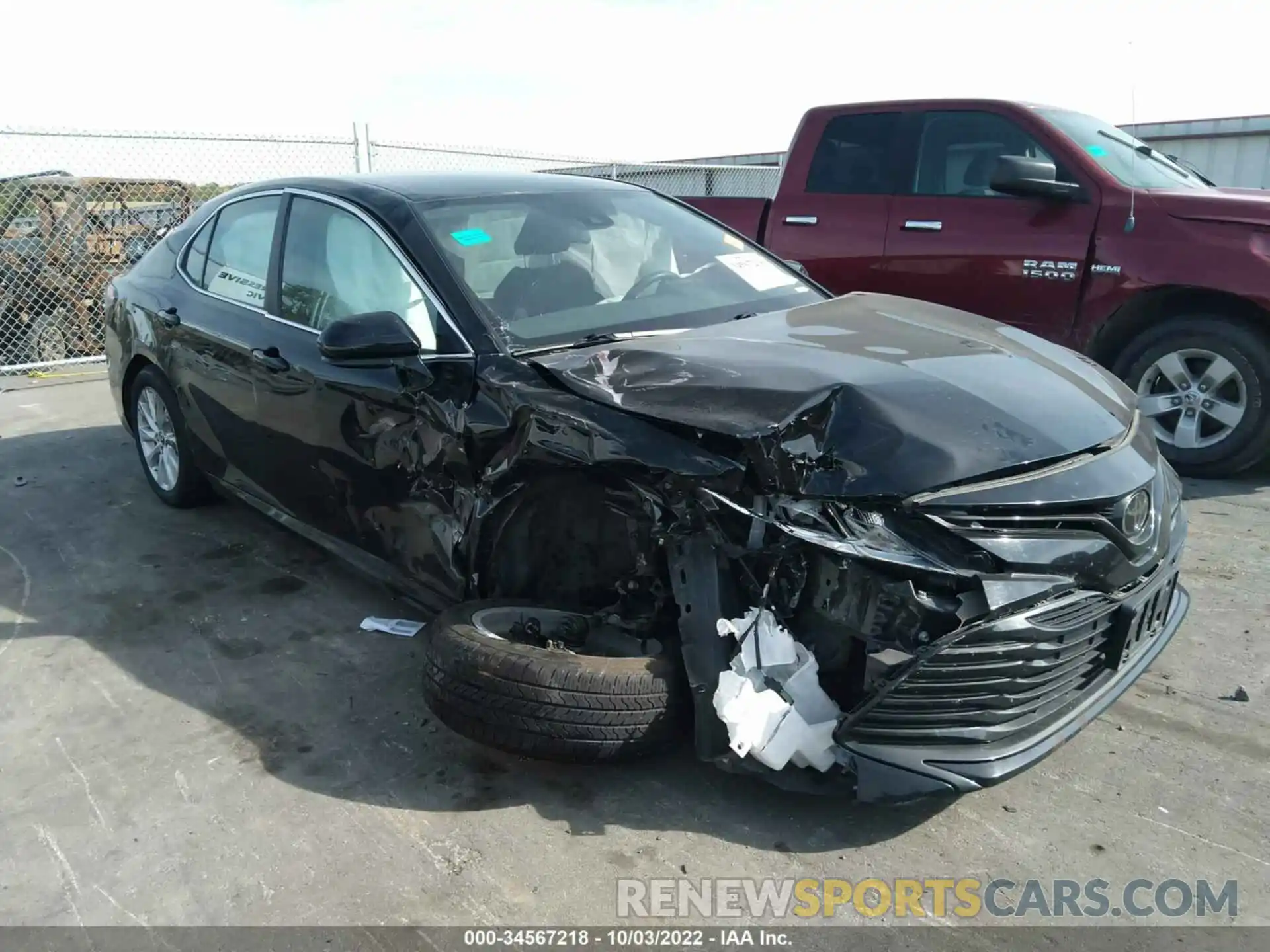 1 Photograph of a damaged car 4T1B11HK1KU719167 TOYOTA CAMRY 2019