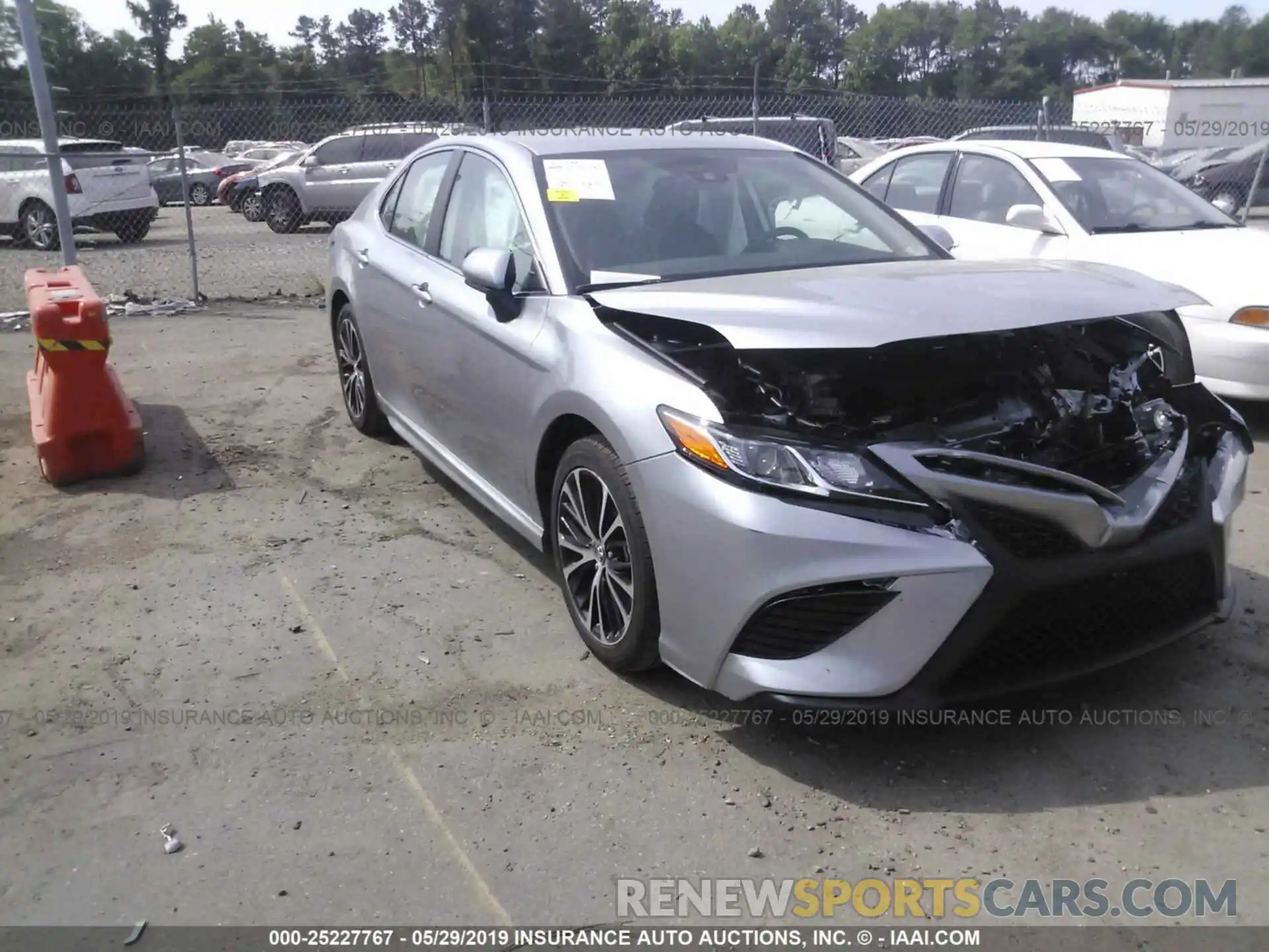 1 Photograph of a damaged car 4T1B11HK1KU721405 TOYOTA CAMRY 2019