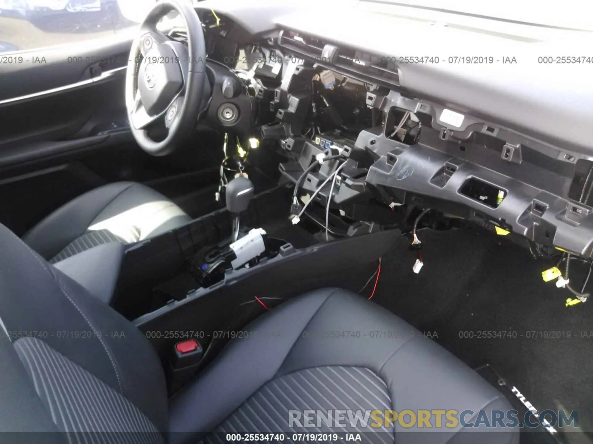 5 Photograph of a damaged car 4T1B11HK1KU722635 TOYOTA CAMRY 2019