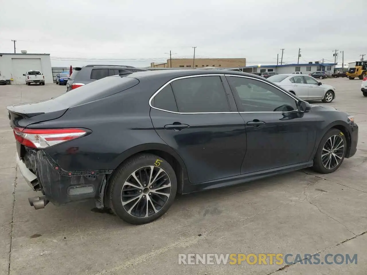 3 Photograph of a damaged car 4T1B11HK1KU723607 TOYOTA CAMRY 2019