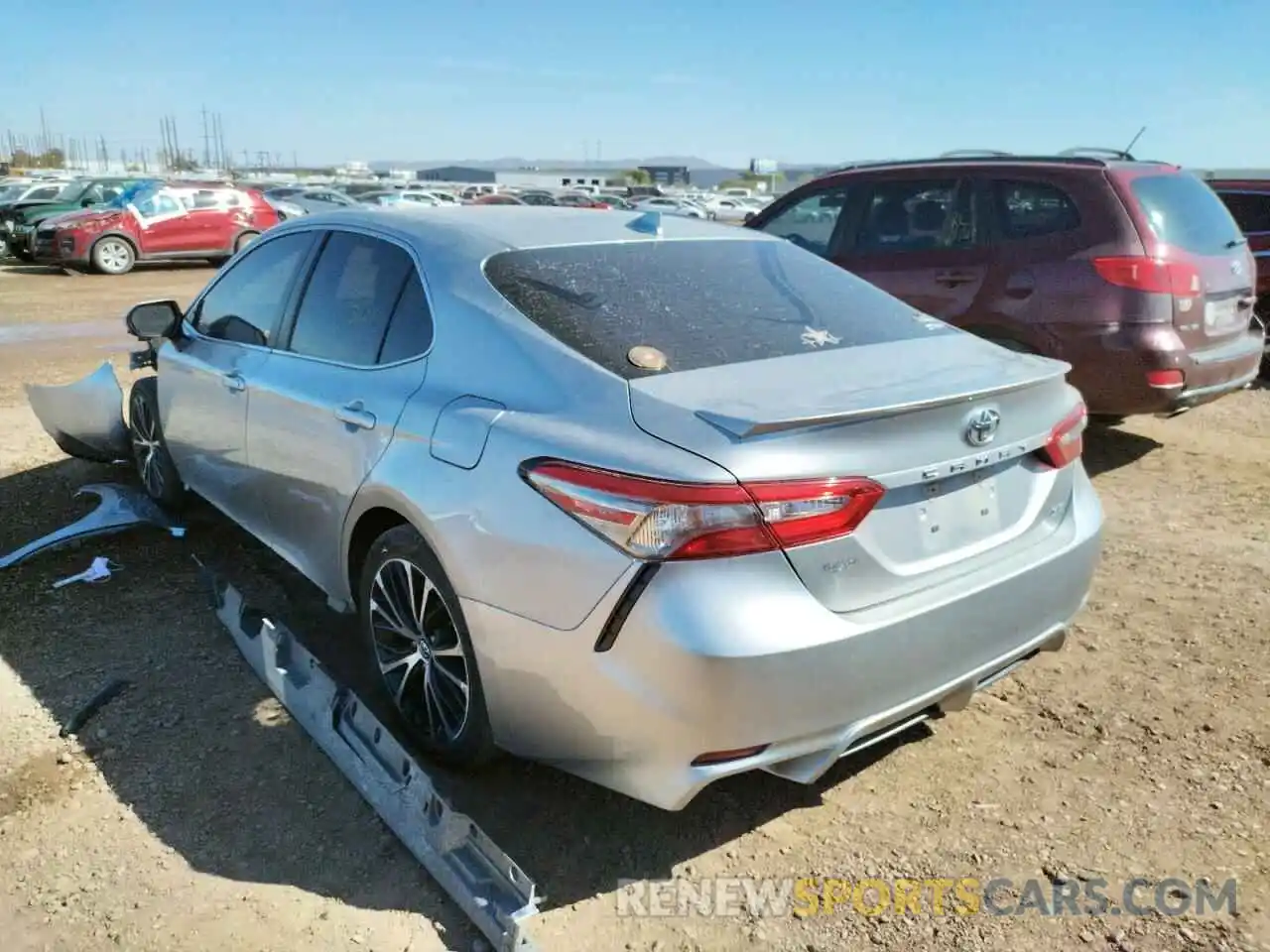 3 Photograph of a damaged car 4T1B11HK1KU725776 TOYOTA CAMRY 2019