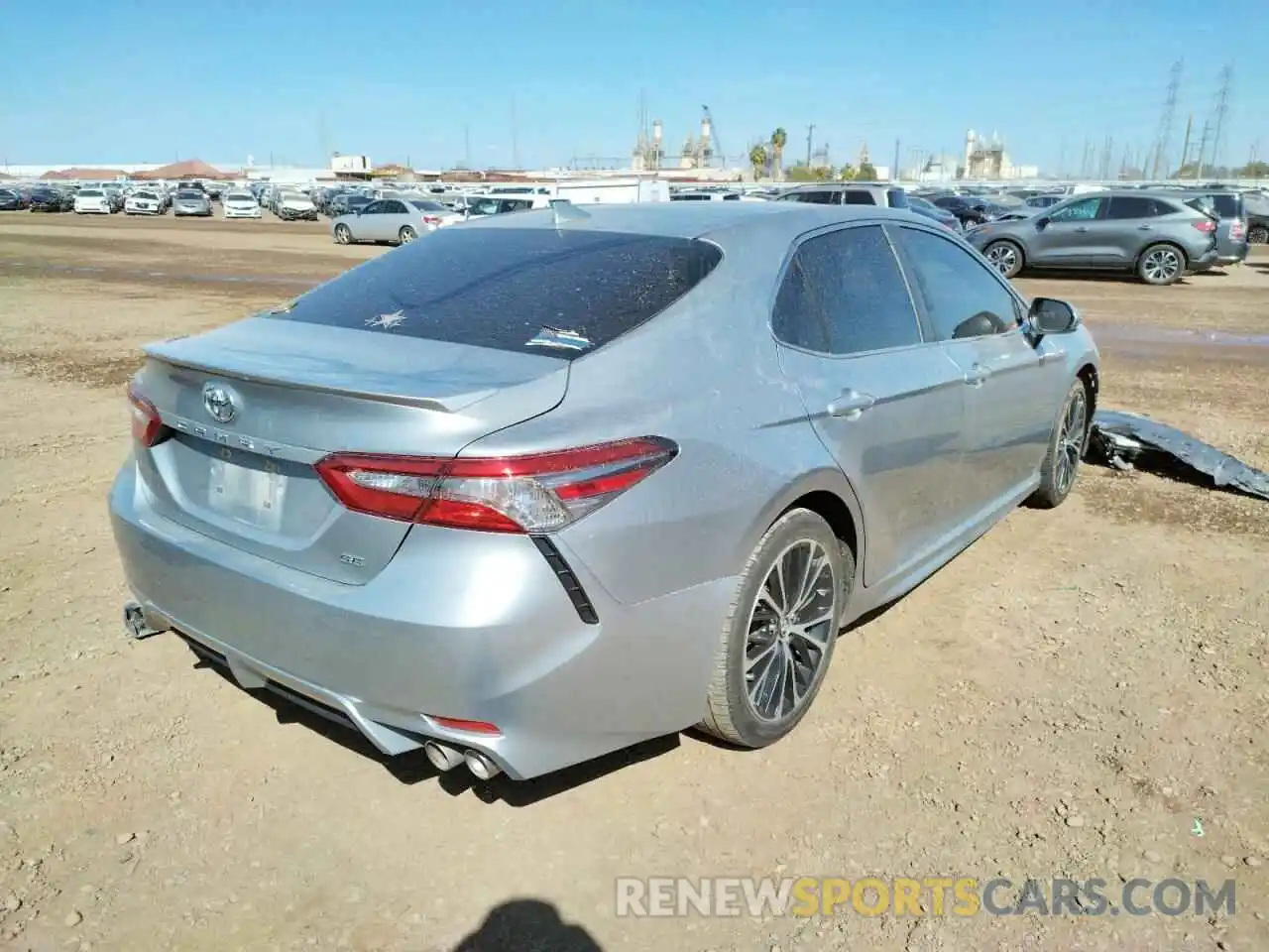 4 Photograph of a damaged car 4T1B11HK1KU725776 TOYOTA CAMRY 2019