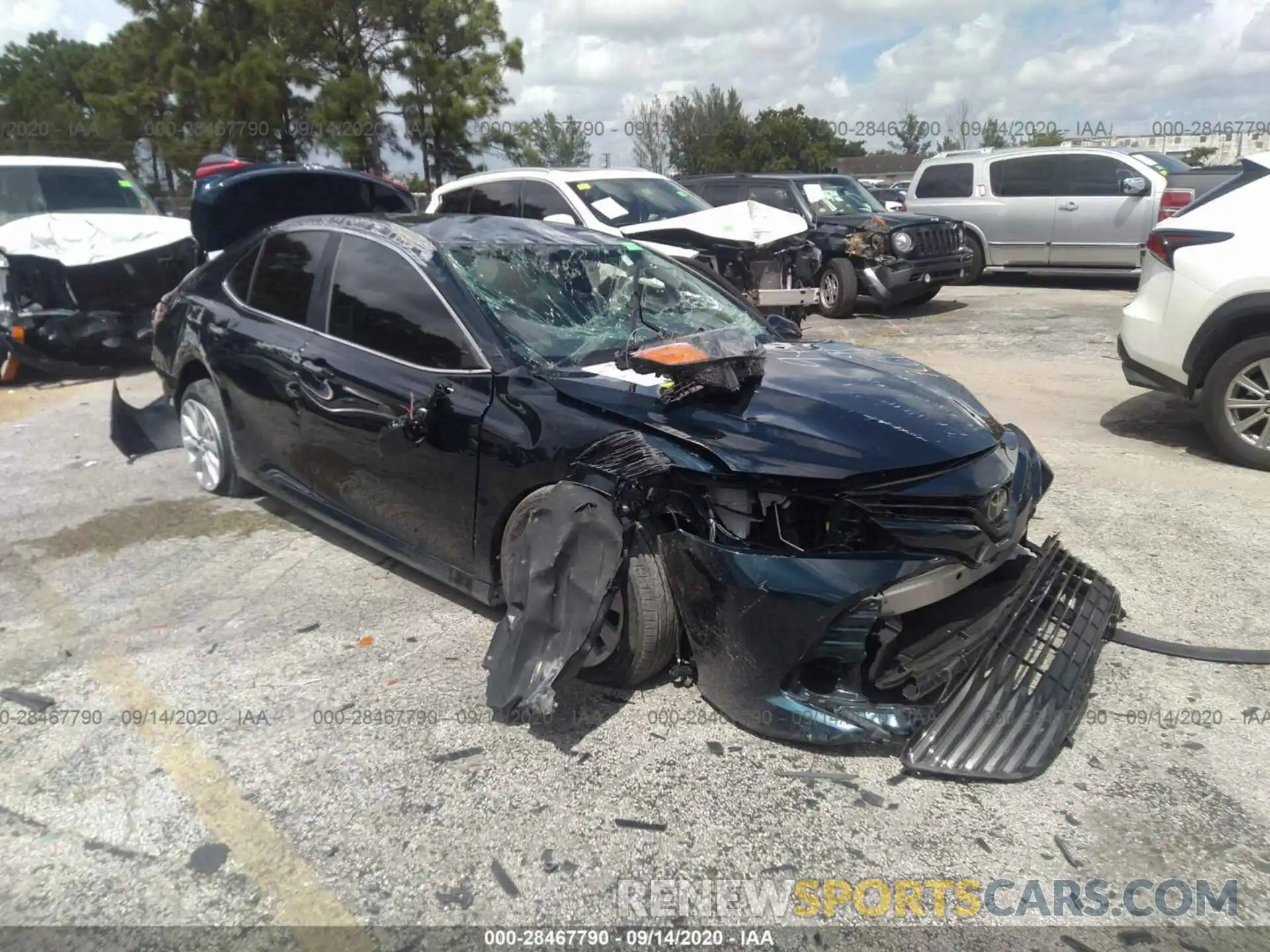 1 Photograph of a damaged car 4T1B11HK1KU726135 TOYOTA CAMRY 2019