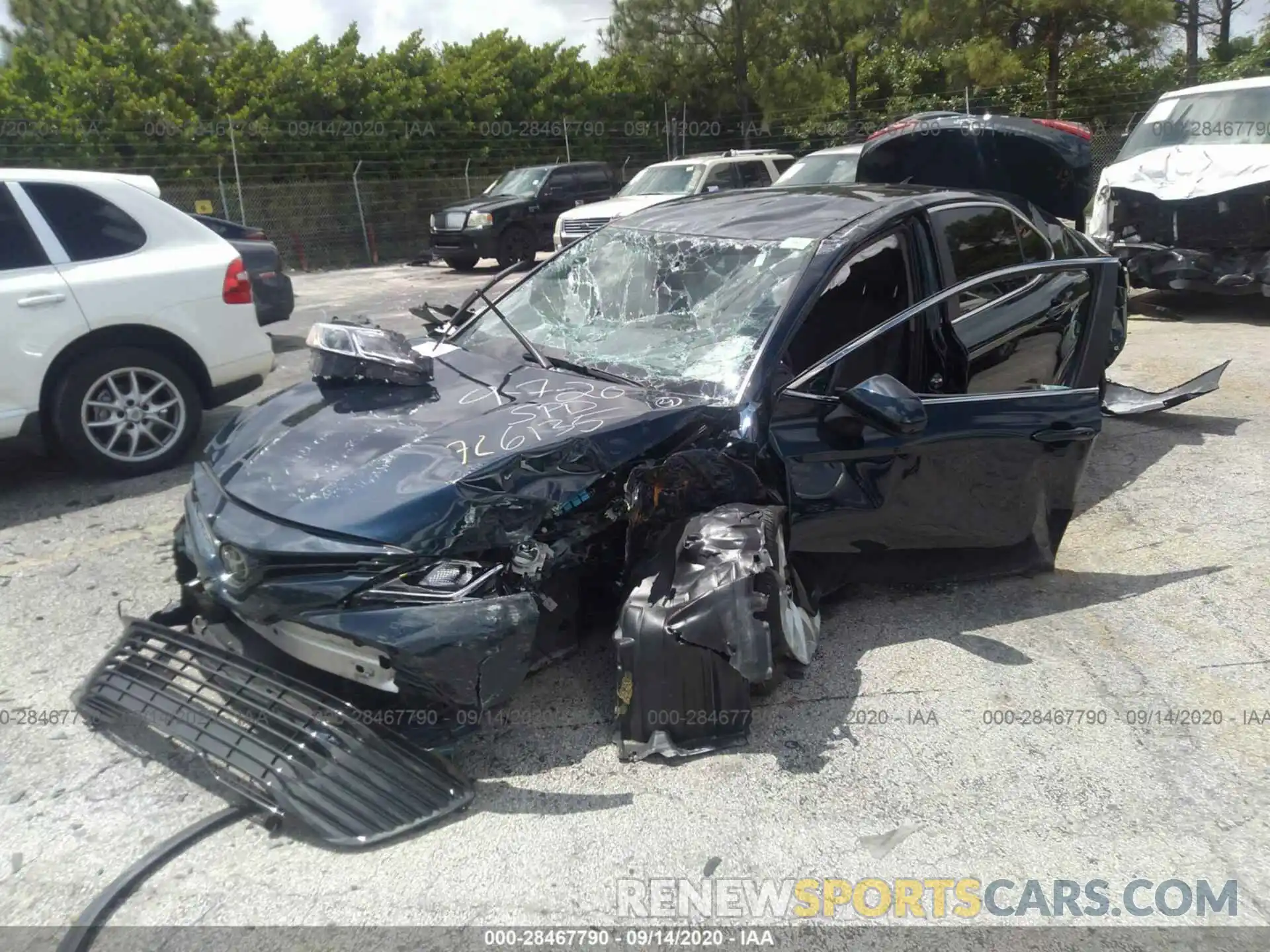 2 Photograph of a damaged car 4T1B11HK1KU726135 TOYOTA CAMRY 2019