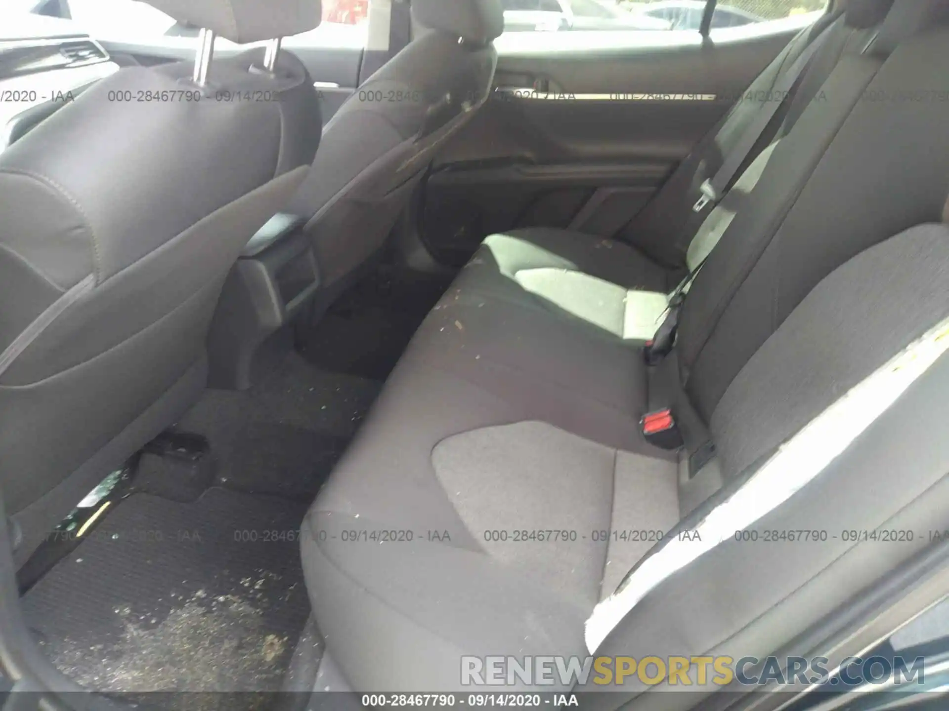 8 Photograph of a damaged car 4T1B11HK1KU726135 TOYOTA CAMRY 2019