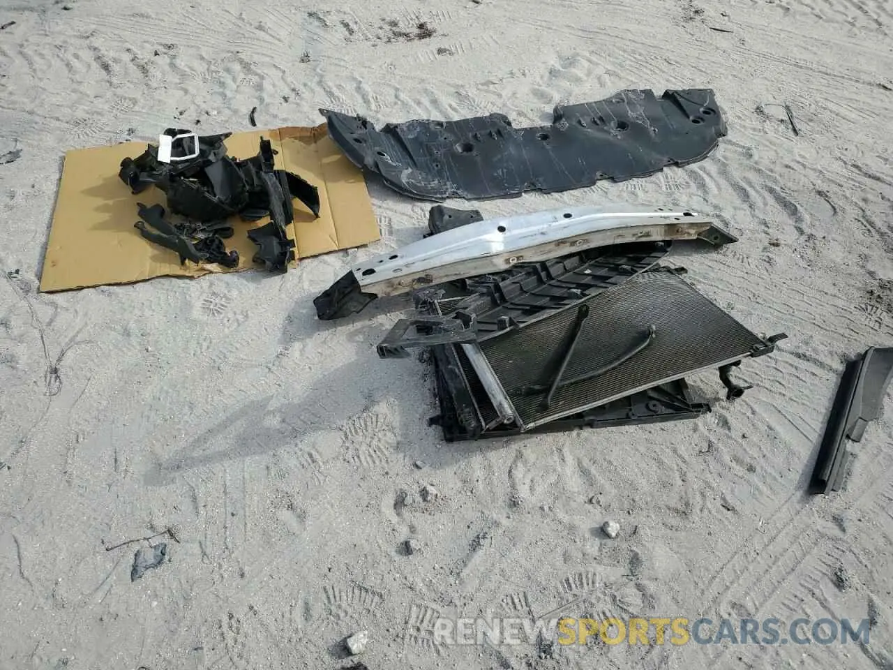12 Photograph of a damaged car 4T1B11HK1KU726264 TOYOTA CAMRY 2019