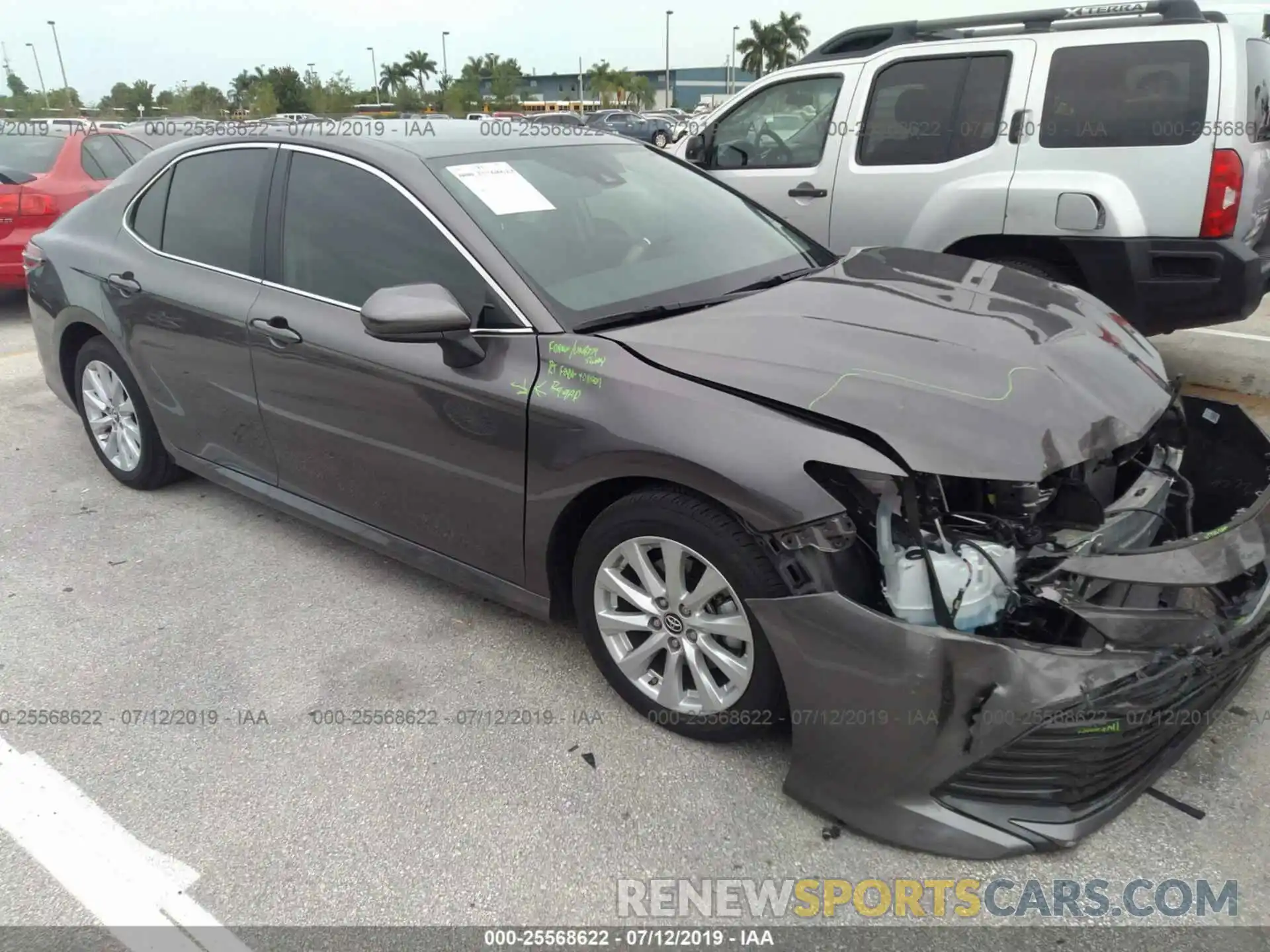 1 Photograph of a damaged car 4T1B11HK1KU727432 TOYOTA CAMRY 2019